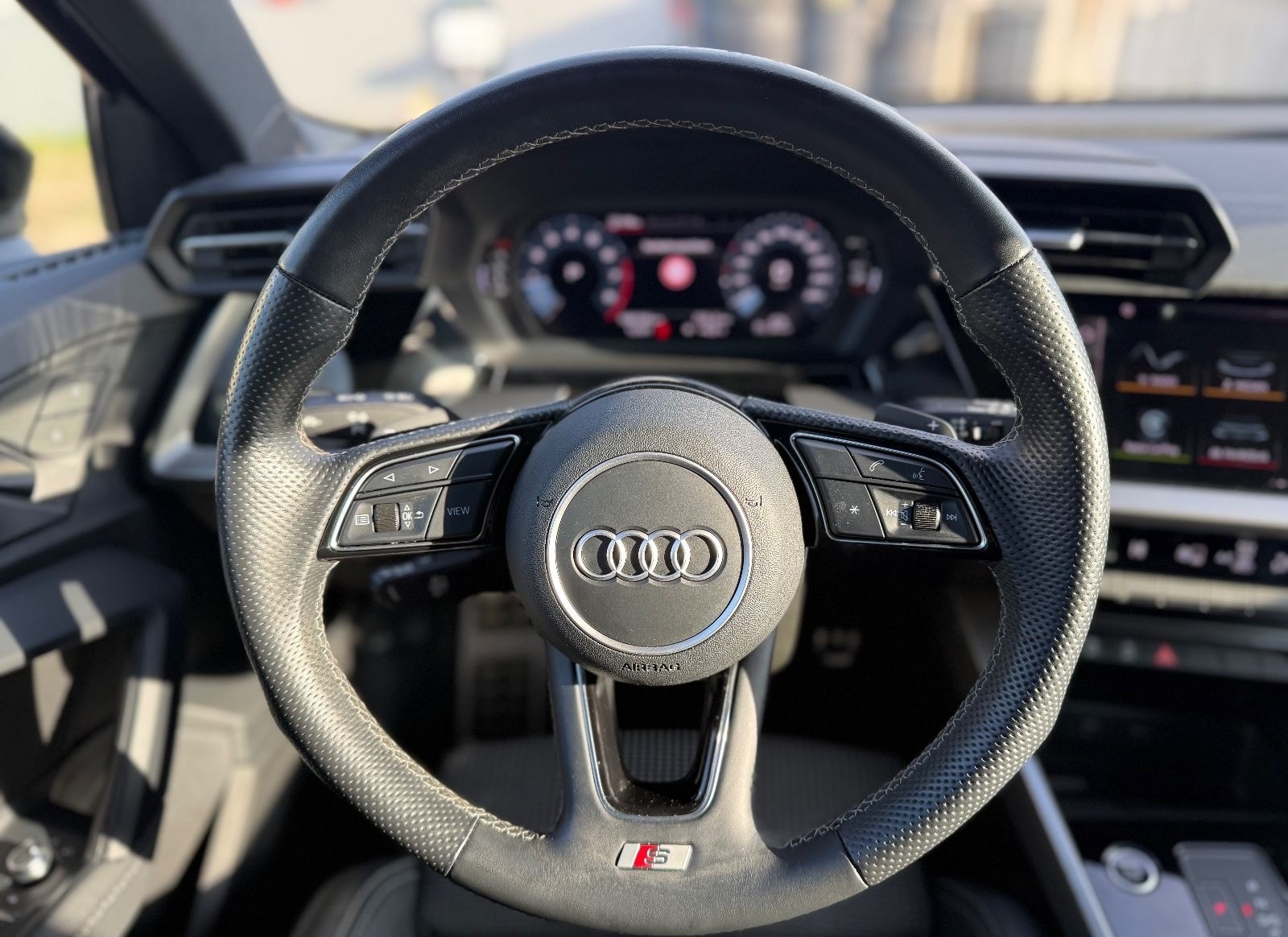 Audi A3 Sportback 35 TFSI 3xS line/Spur/Navi/Car-Pl. foto 18