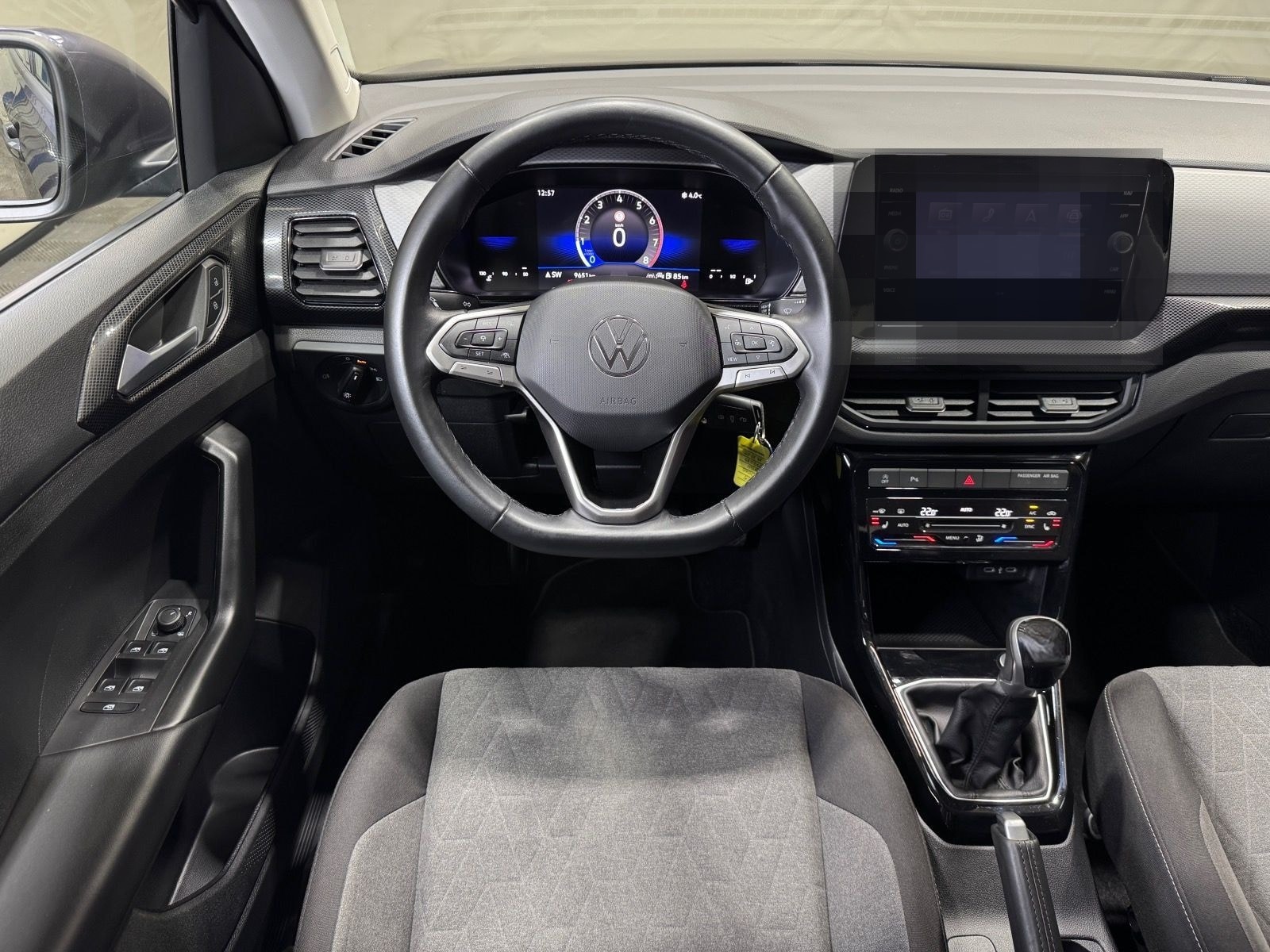 Volkswagen T-Cross Life 1.0 TSI | LED NAVI KAMERA AHK ACC foto 6