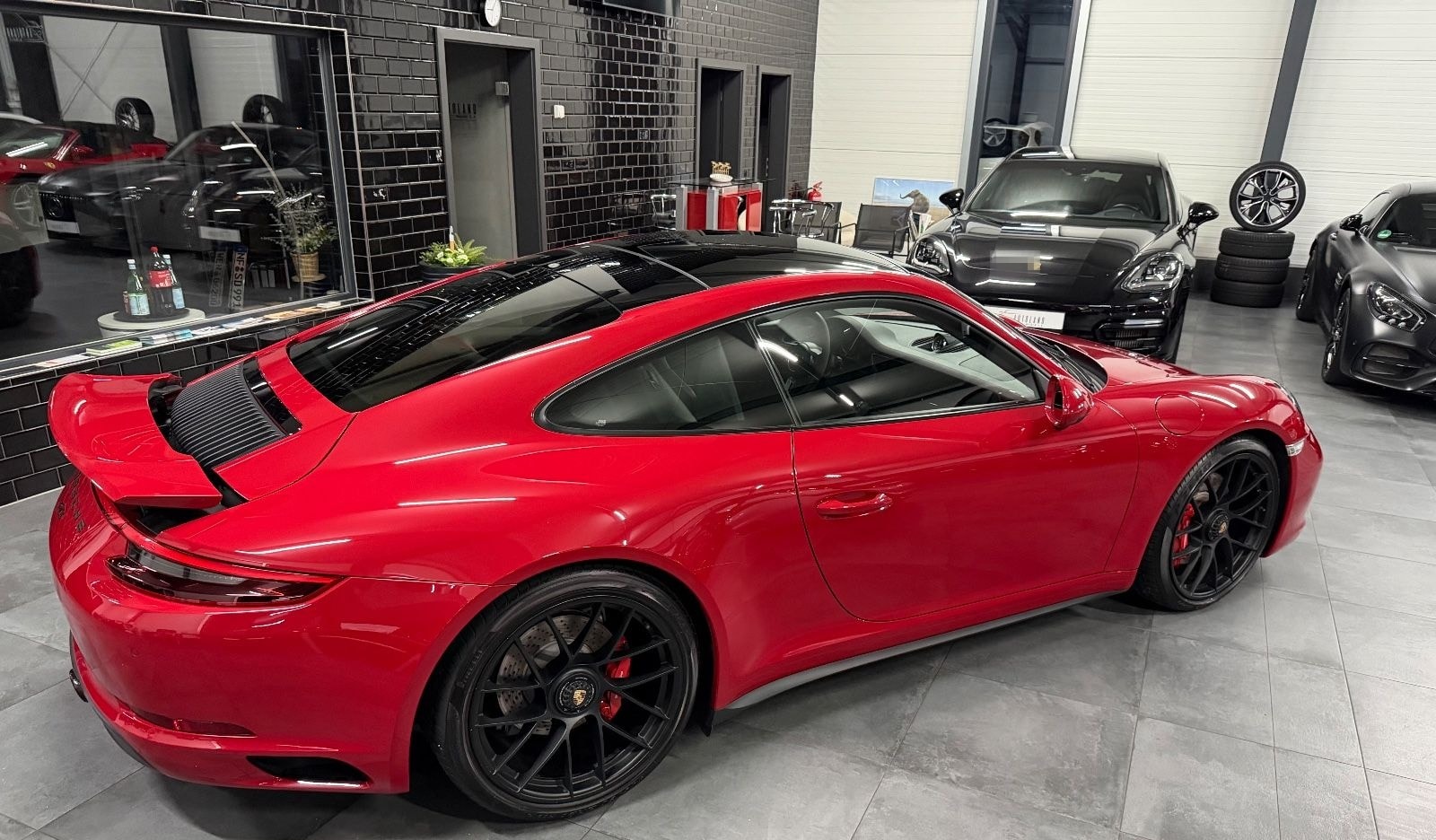 Porsche 911 Carrera 4 GTS APPROVED 10-2026 foto 14