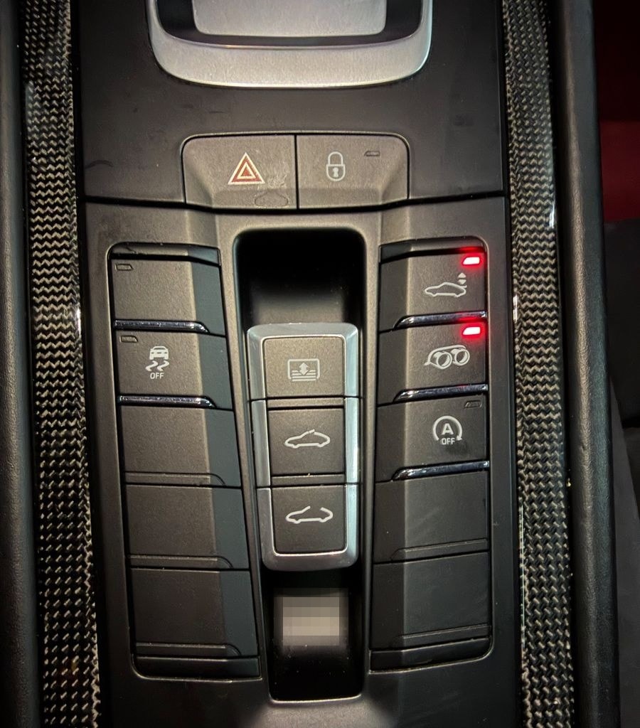 Porsche 911 Carrera 4 GTS APPROVED 10-2026 foto 23