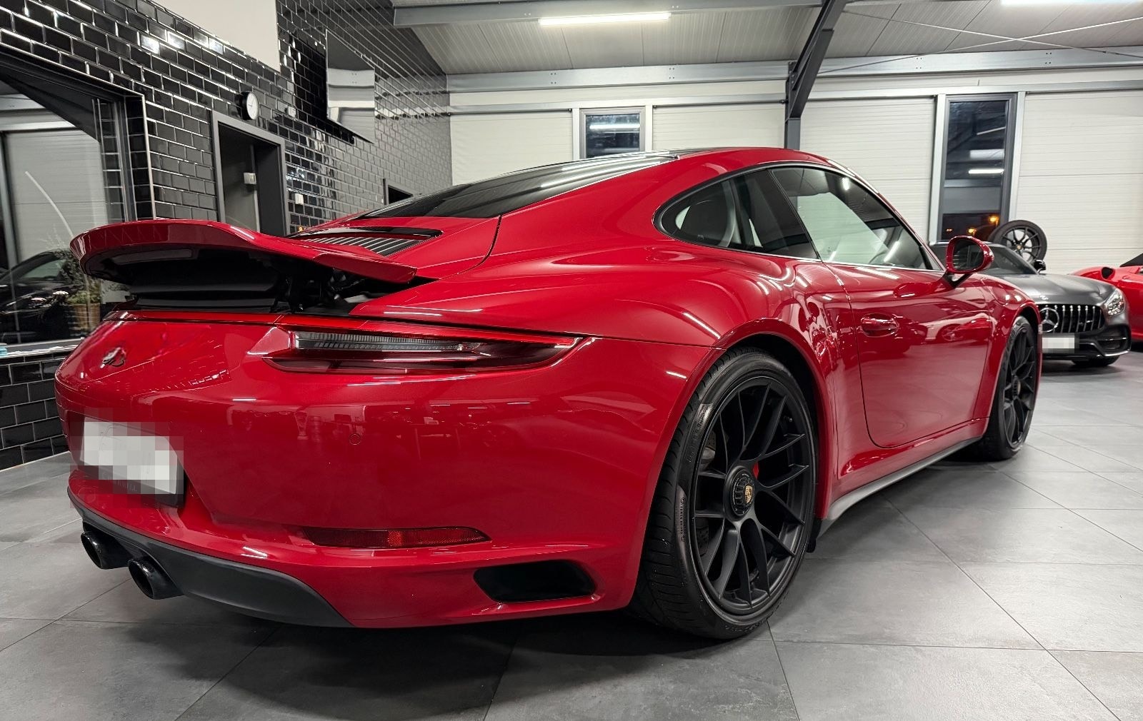 Porsche 911 Carrera 4 GTS APPROVED 10-2026 foto 8