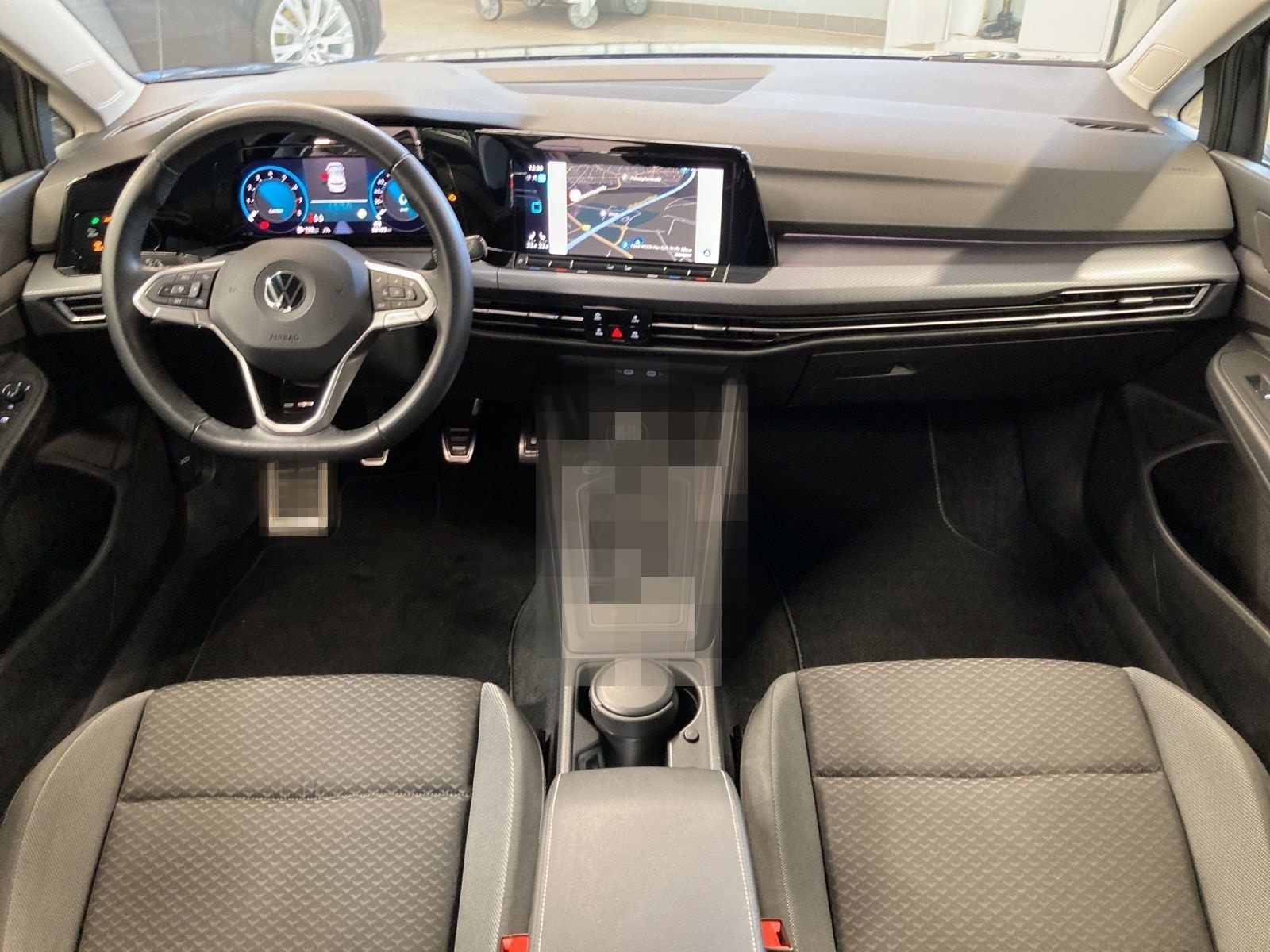 Volkswagen Golf 8 1.5 TSI Active IQ-Light Standh.Navi foto 16