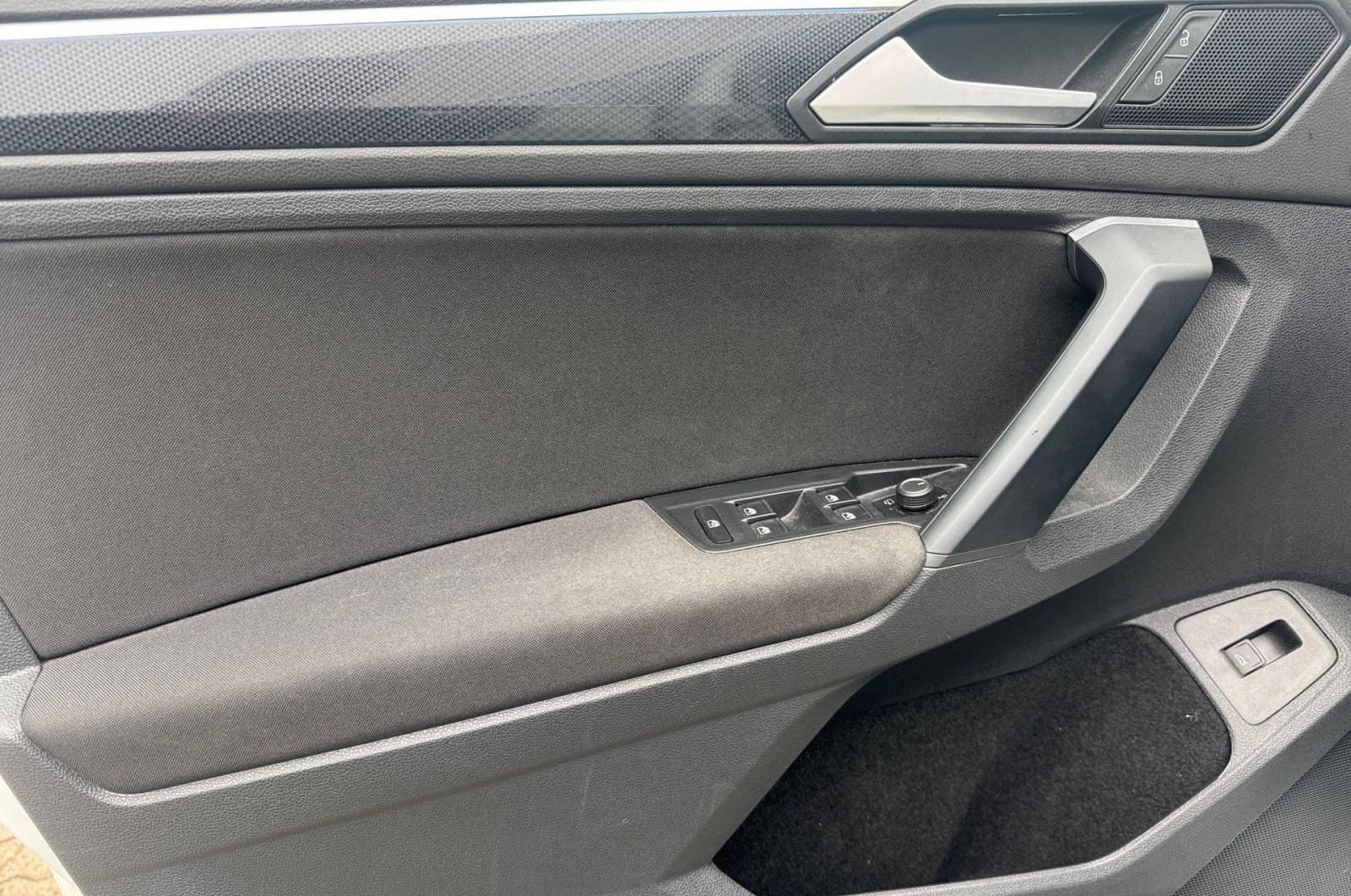 Volkswagen Tiguan 1.5 TSI United Navi Spurhalteassistent Sp foto 7