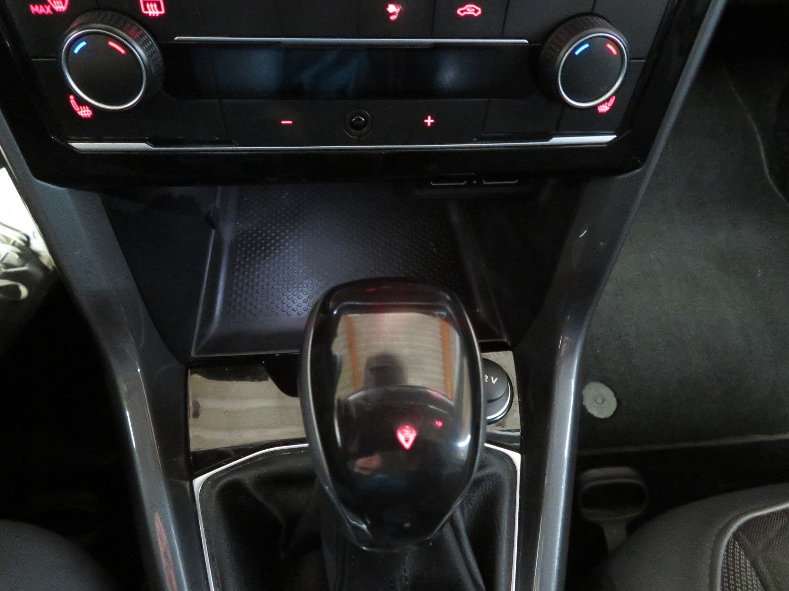 Volkswagen T-Cross Style 1,5 TSI DSG*LED*ACC*NAVI*PDC*SHZ* foto 16