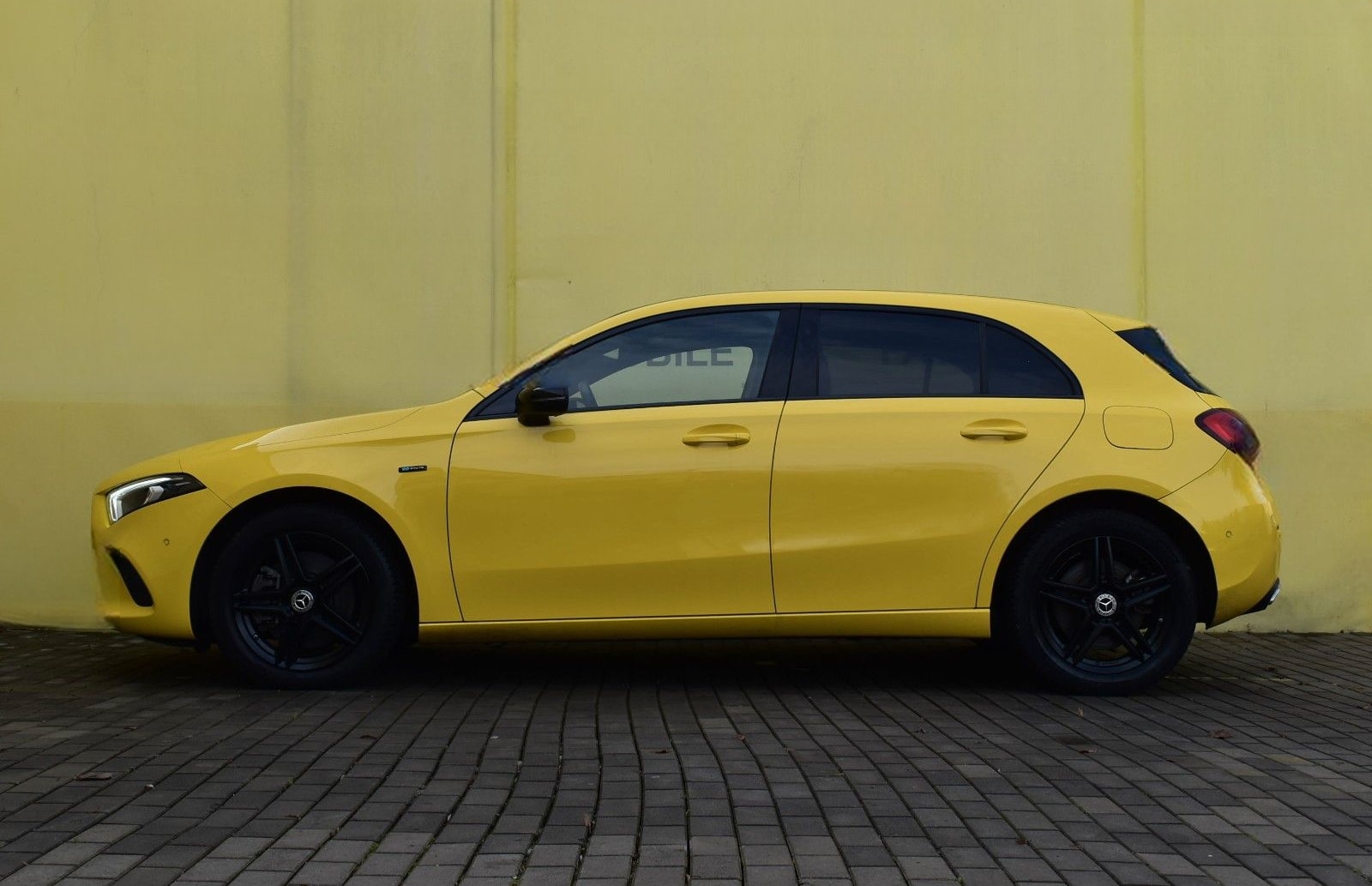 Mercedes-Benz A 250 E/NAVI/SHZ/LED/PDC/LEDER/ foto 2