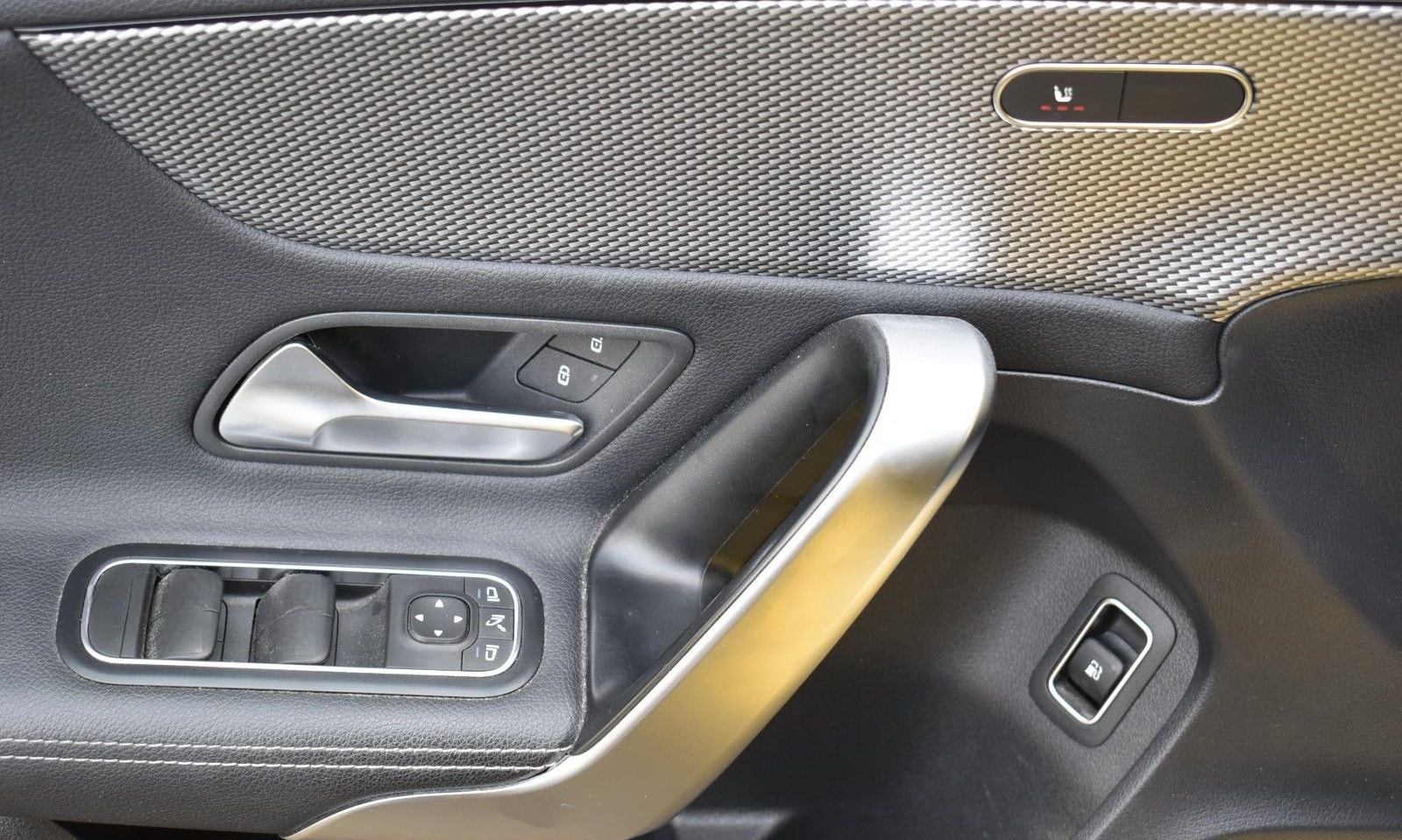 Mercedes-Benz A 250 E/NAVI/SHZ/LED/PDC/LEDER/ foto 8