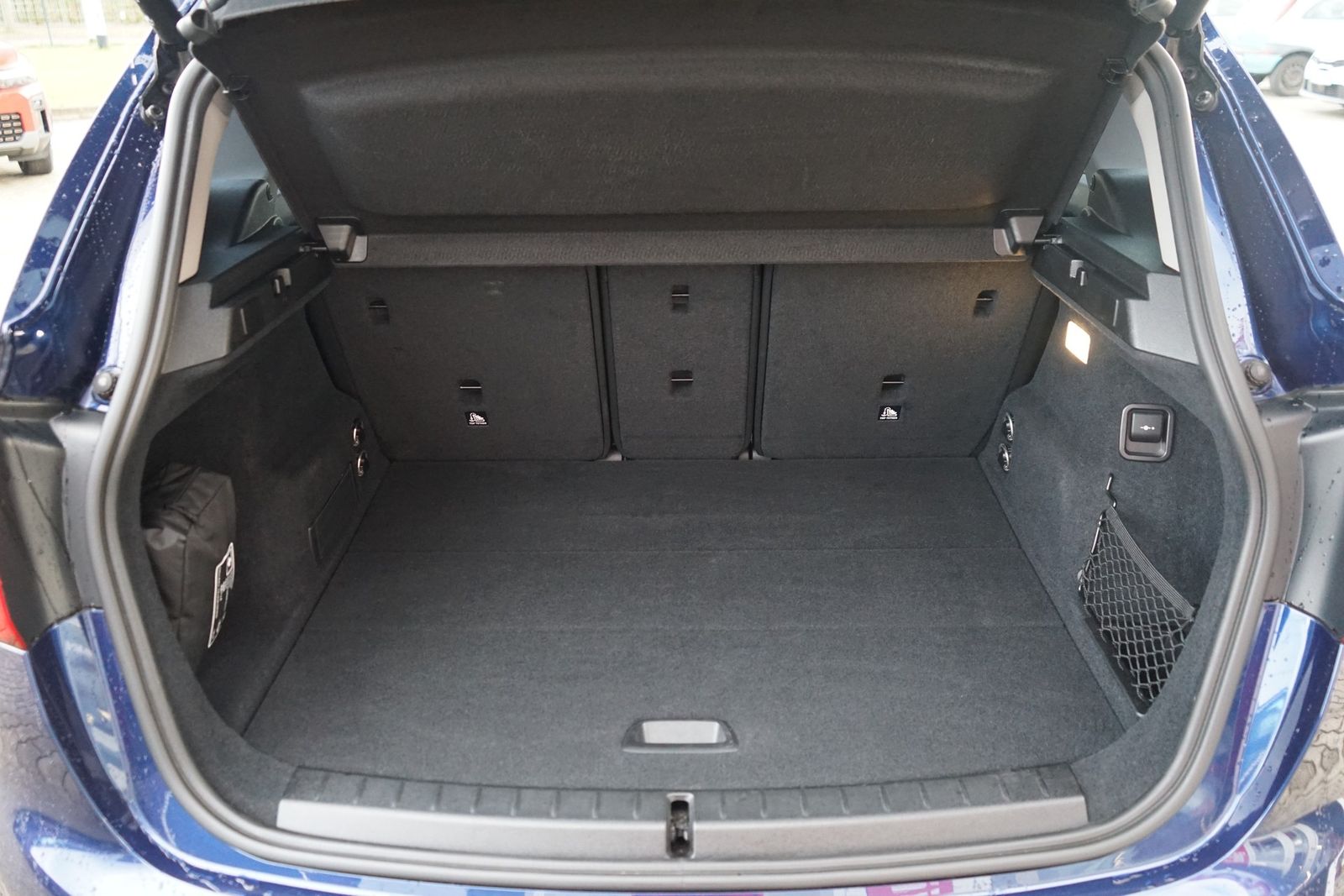 BMW 218d Advantage LED Navi PDC AHK foto 8