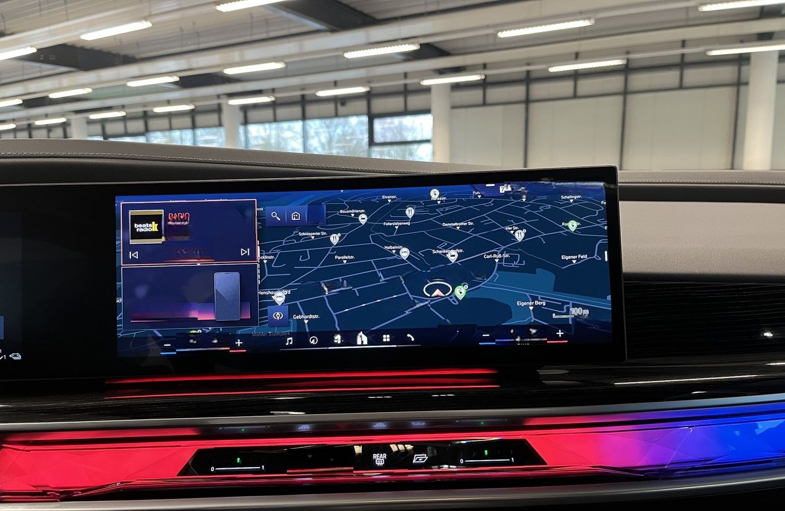 BMW 750e xDrive M Sport Pro TV HUD PANO ACC 360°KAM  foto 11