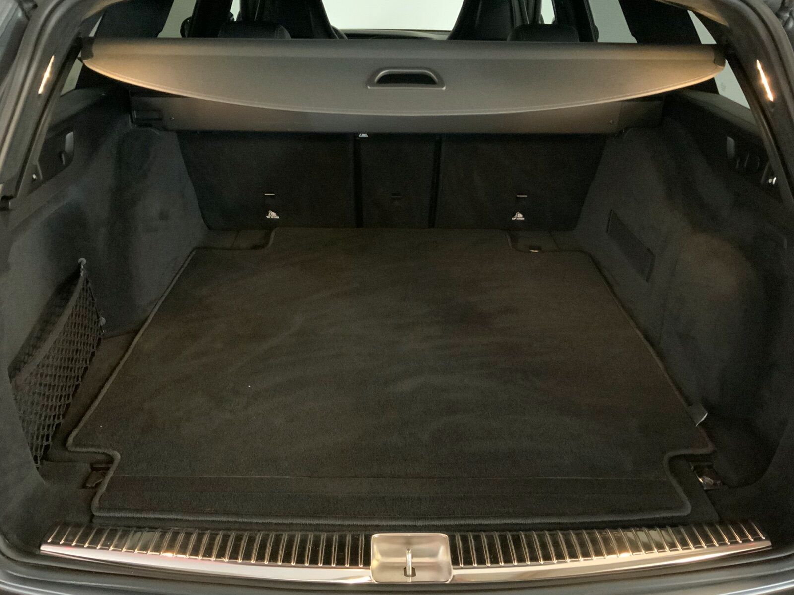 Mercedes-Benz E 63 S AMG 4M T PerfSitz Burm AHK Pano HUD DISTR foto 7