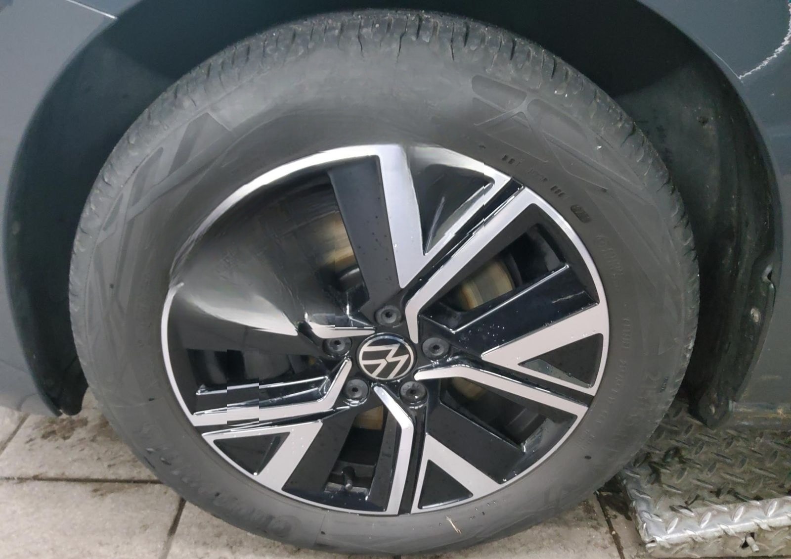 Volkswagen Touran 2.0 TDI Highline Navi LED ACC AID foto 11