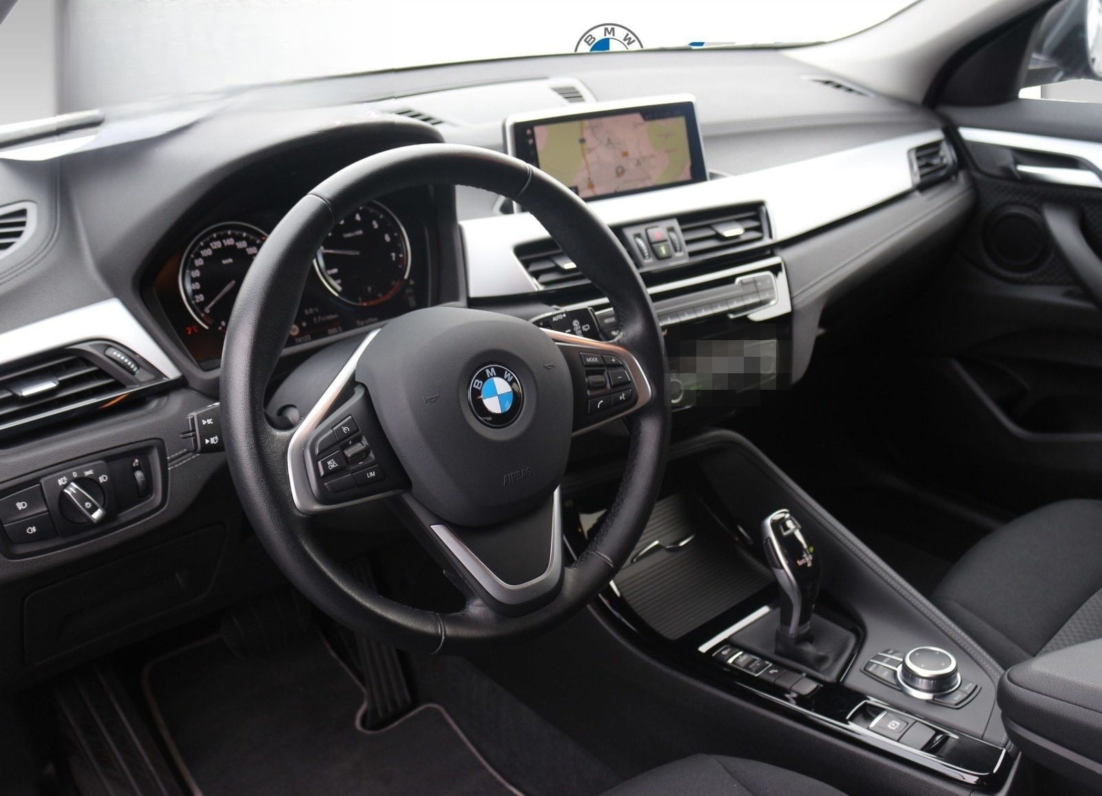 BMW X2 sDrive18i Advantage DAB LED RFK Navi AHK Shz foto 6
