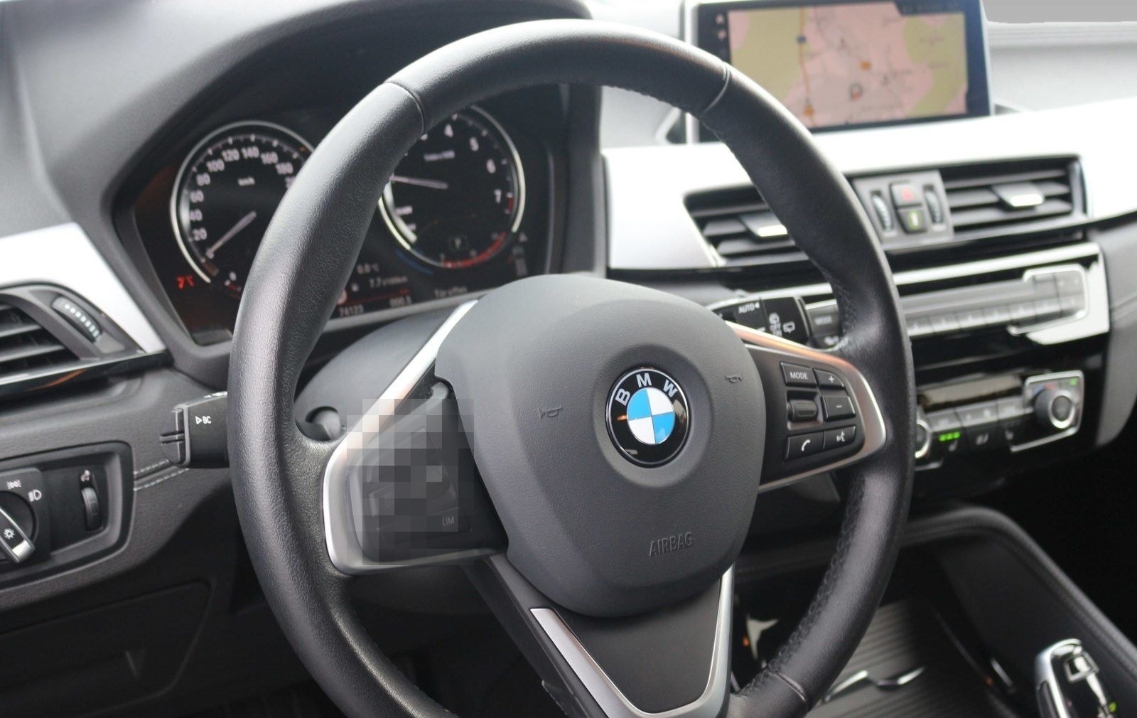 BMW X2 sDrive18i Advantage DAB LED RFK Navi AHK Shz foto 8