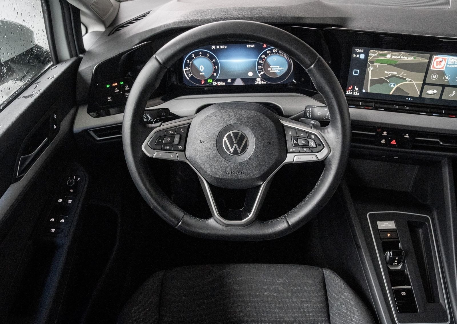 Volkswagen Golf VIII 1.0 eTSI Life DSG NaviPro Navi foto 11