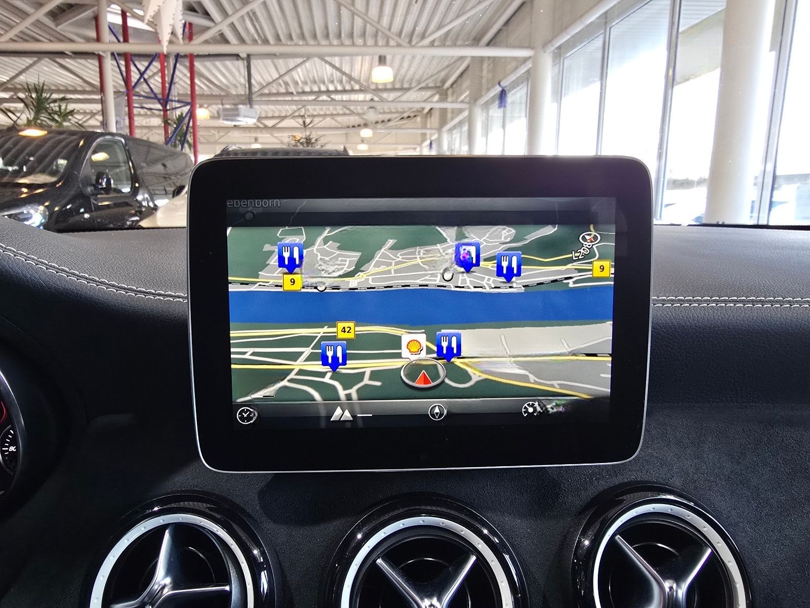 Mercedes-Benz GLA 180 Sport Peak Edition+AMG LINE+NAVI+KAMERA+ foto 12