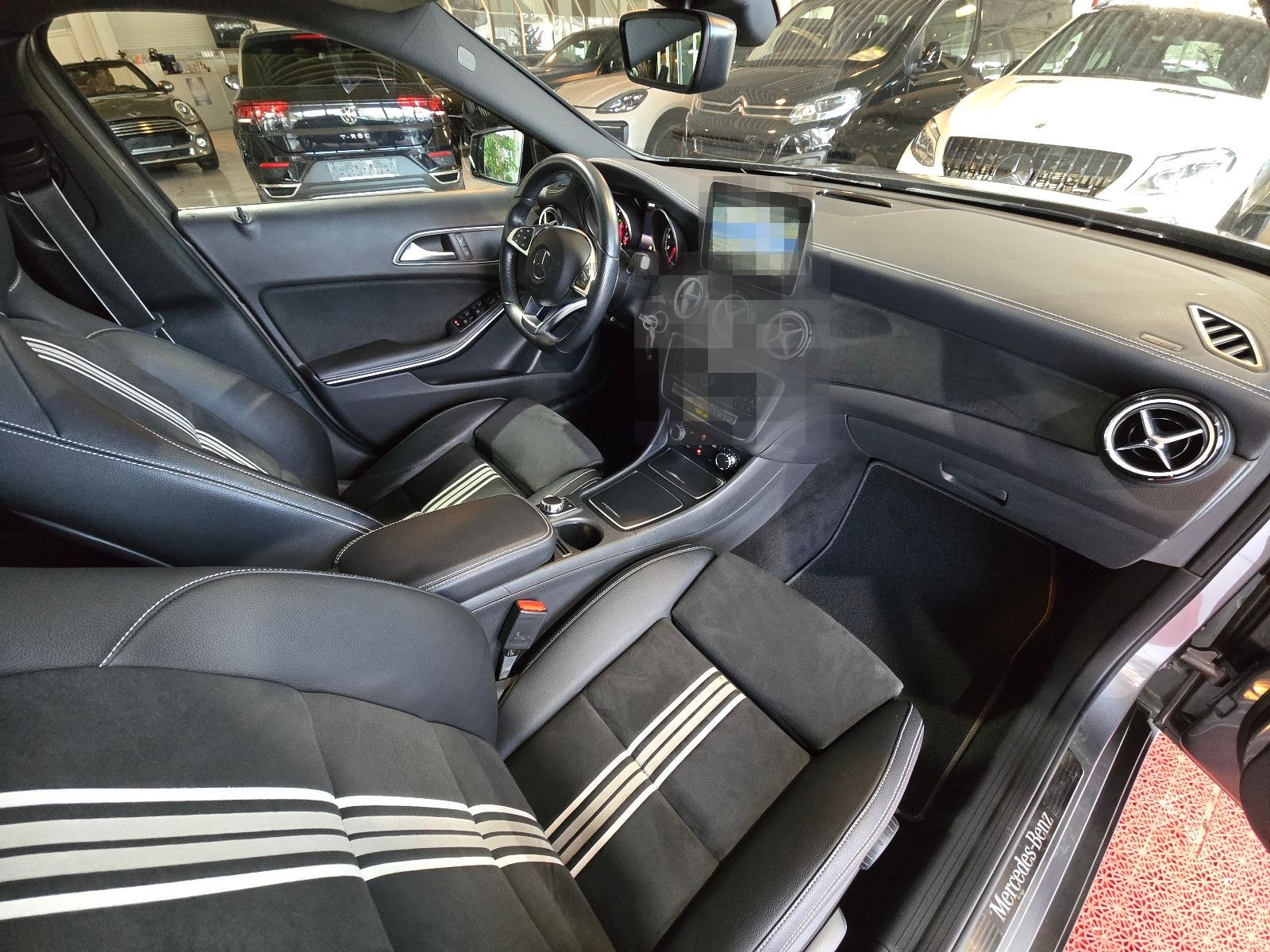 Mercedes-Benz GLA 180 Sport Peak Edition+AMG LINE+NAVI+KAMERA+ foto 17