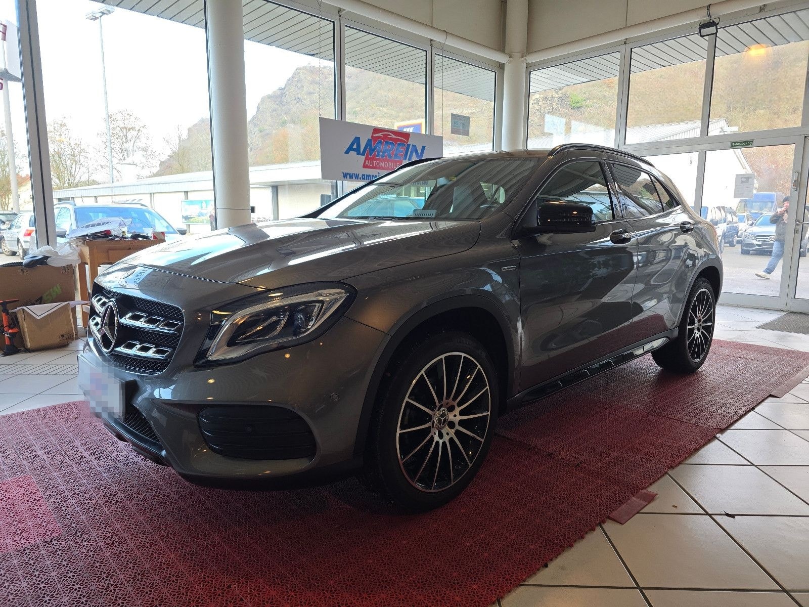 Mercedes-Benz GLA 180 Sport Peak Edition+AMG LINE+NAVI+KAMERA+ foto 3