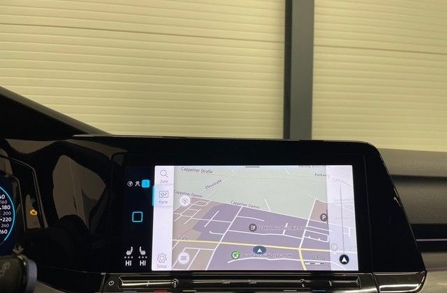 Volkswagen Golf VIII Lim. 1.5TSI Style KAMERA+APP+ACC+LANE+ foto 22