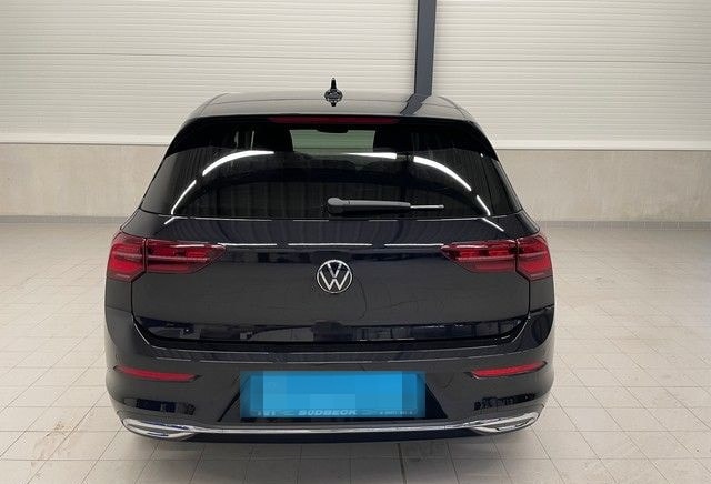 Volkswagen Golf VIII Lim. 1.5TSI Style KAMERA+APP+ACC+LANE+ foto 6