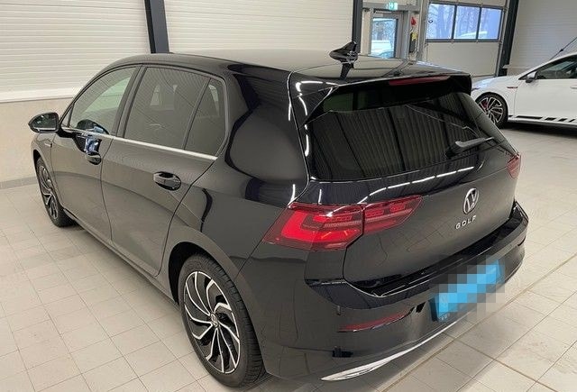 Volkswagen Golf VIII Lim. 1.5TSI Style KAMERA+APP+ACC+LANE+ foto 7