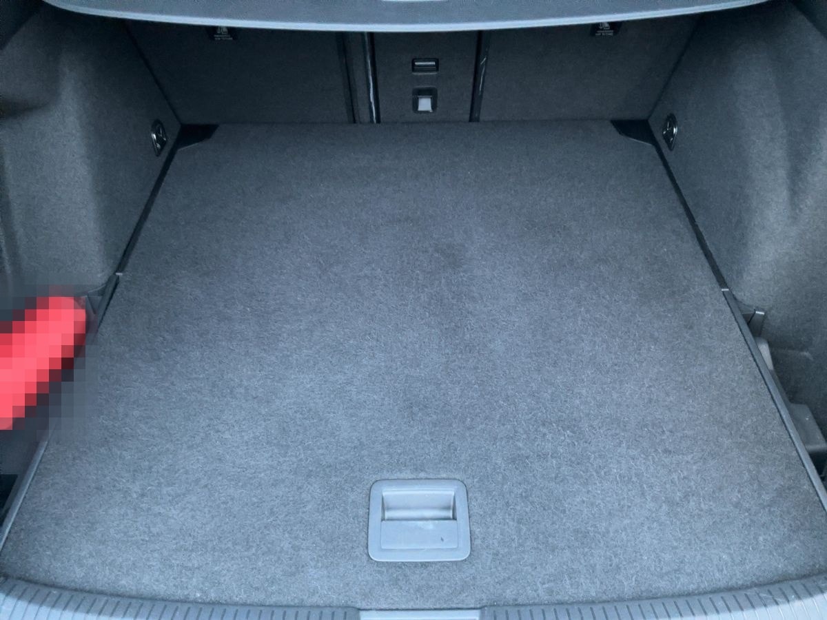 Volkswagen Golf VIII Variant 2.0 TDI DSG LIFE LED+ACC+AHK foto 14