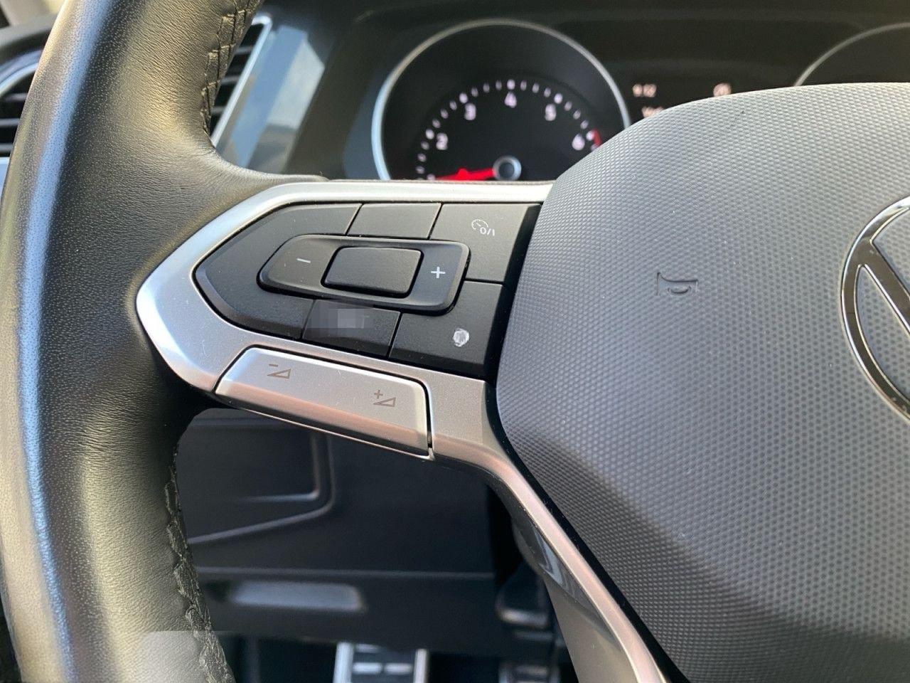 Volkswagen Tiguan 1.5 TSI Active NAVI KLIMA PDC LED LANE foto 12