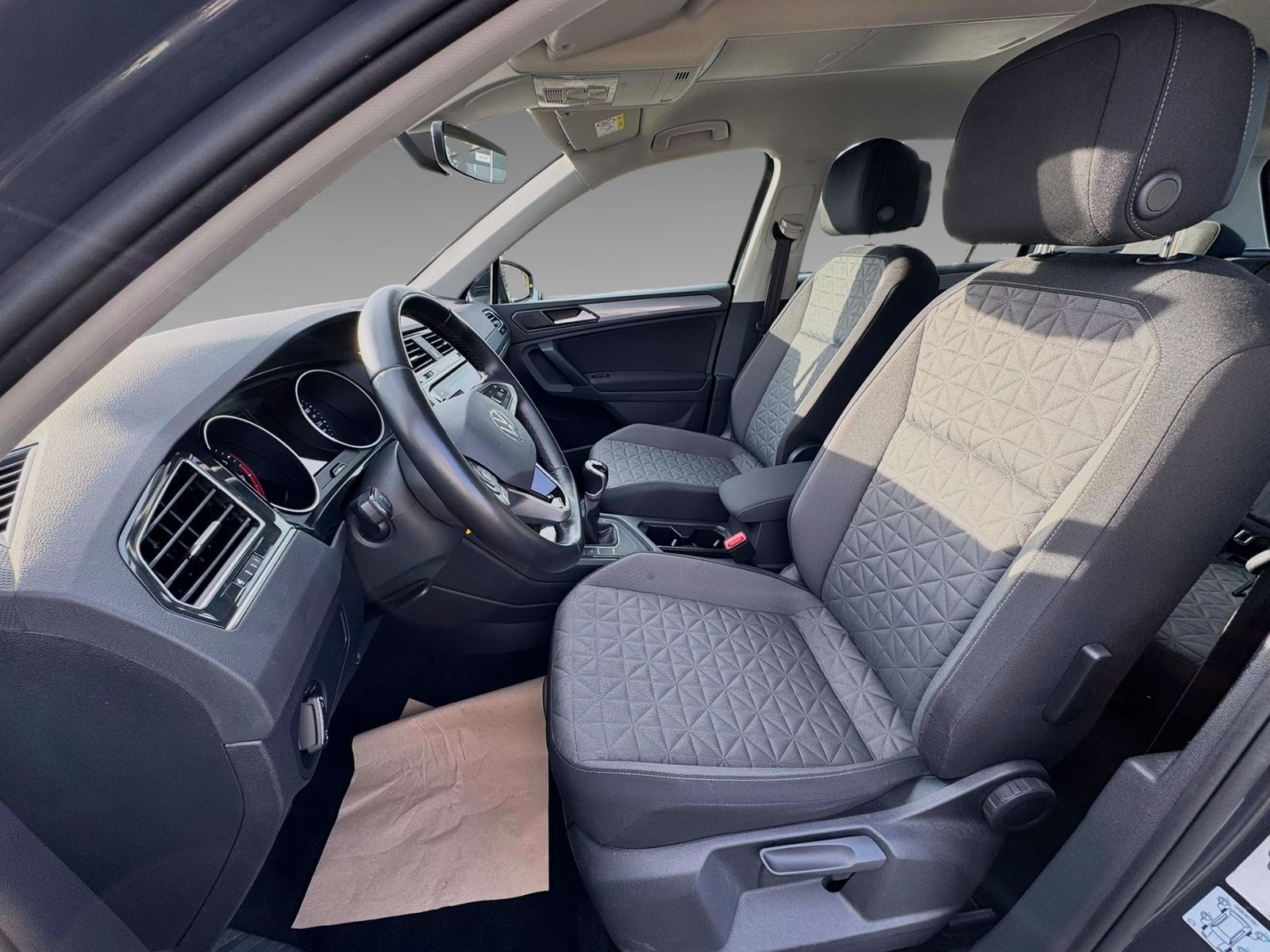 Volkswagen Tiguan Life 1.5 TSI NAV|ACC|AHK foto 10