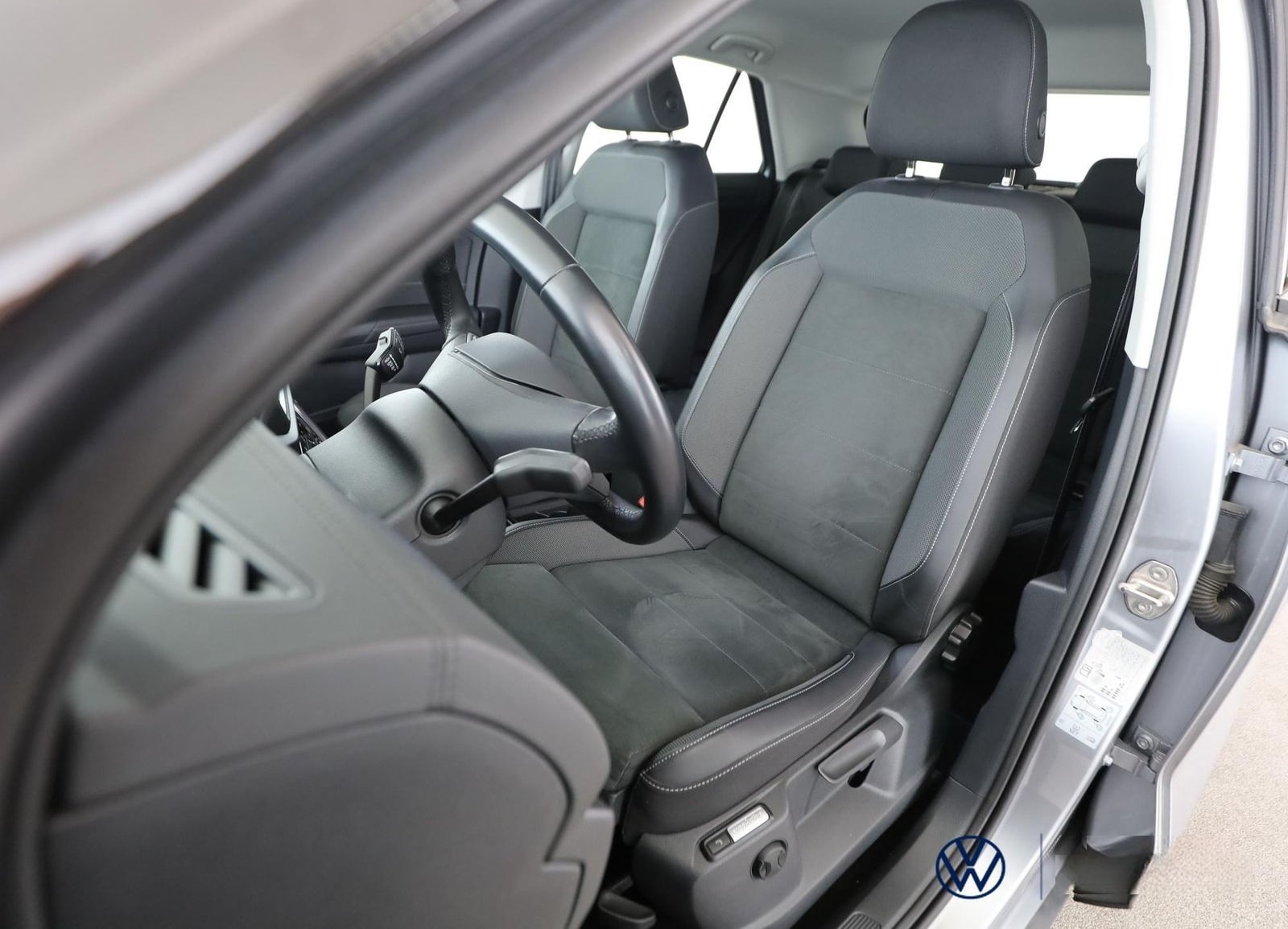 Volkswagen T-Roc 1.0 TSI Style+GJR+PARKASSIST+LED+ACC+NAVI foto 13