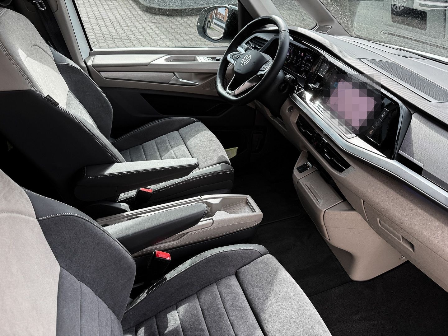 Volkswagen T7 Multivan 2.0 TDI Edition lang AHK/Matrix/Pano foto 6