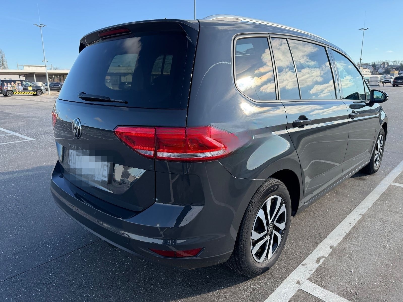 Volkswagen Touran 2.0 TDI*DSG*PANO*NAVI*LED*KAMERA*AHK*ACC* foto 5