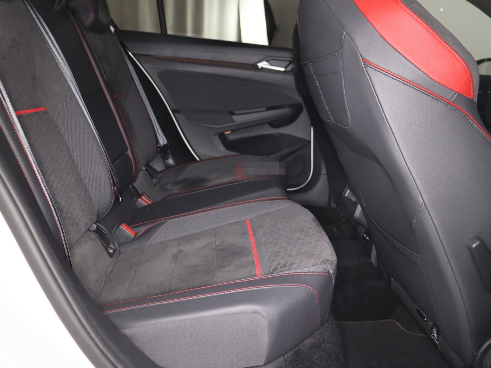 Volkswagen Golf GTI Clubsport Black Style 2.0TSI DSG 282,-o foto 15