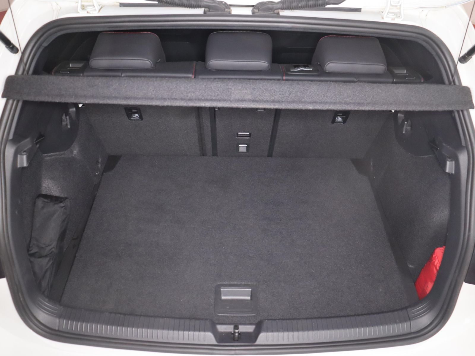 Volkswagen Golf GTI Clubsport Black Style 2.0TSI DSG 282,-o foto 17