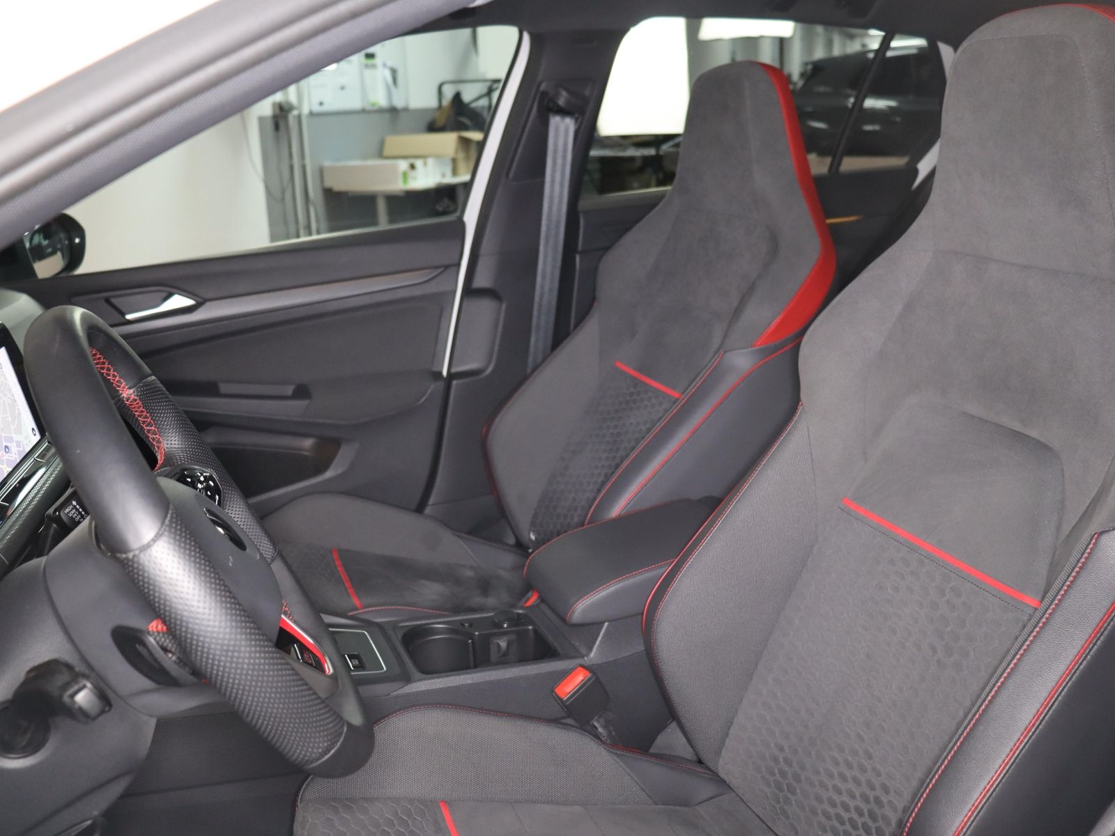 Volkswagen Golf GTI Clubsport Black Style 2.0TSI DSG 282,-o foto 4