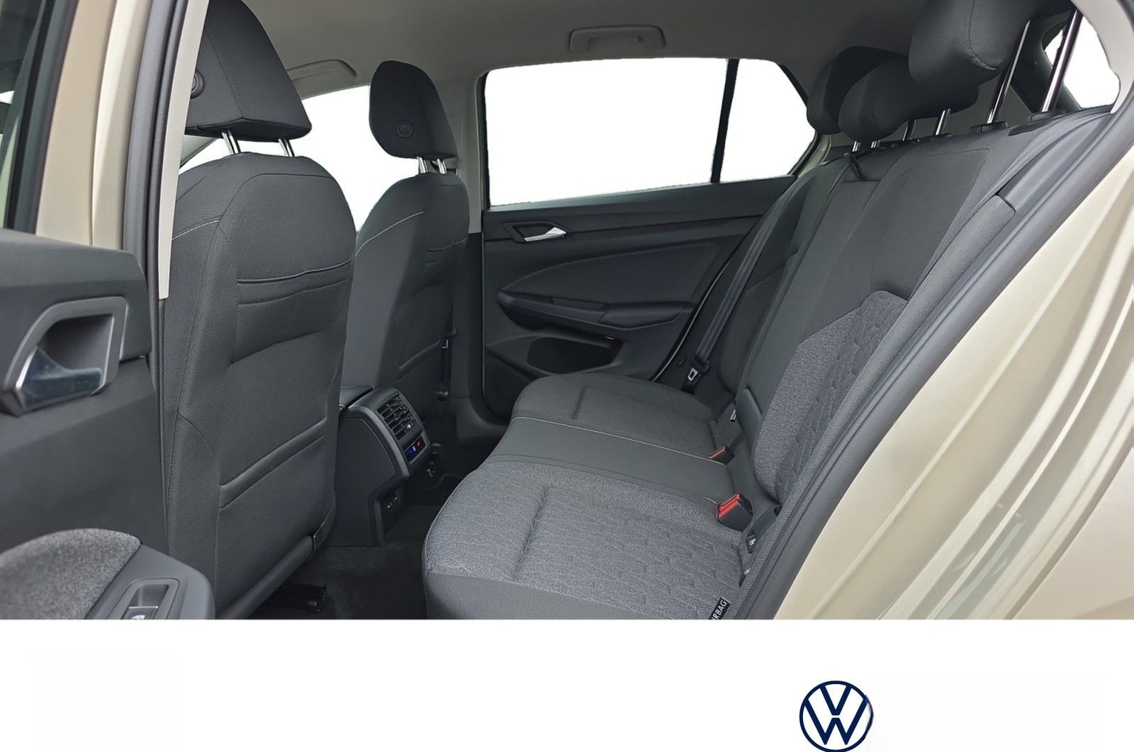 Volkswagen Golf Life 2.0TDI DSG Move LED+NAVI+ACC+PDC+KAM foto 16