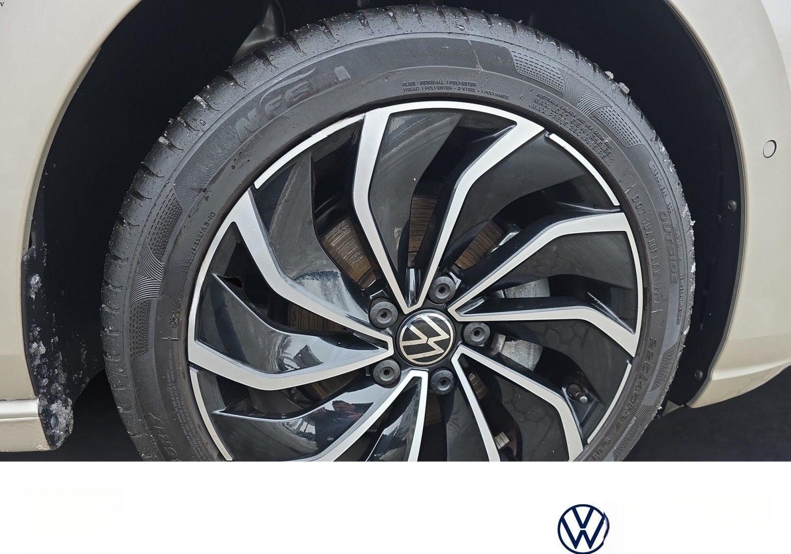 Volkswagen Golf Life 2.0TDI DSG Move LED+NAVI+ACC+PDC+KAM foto 6