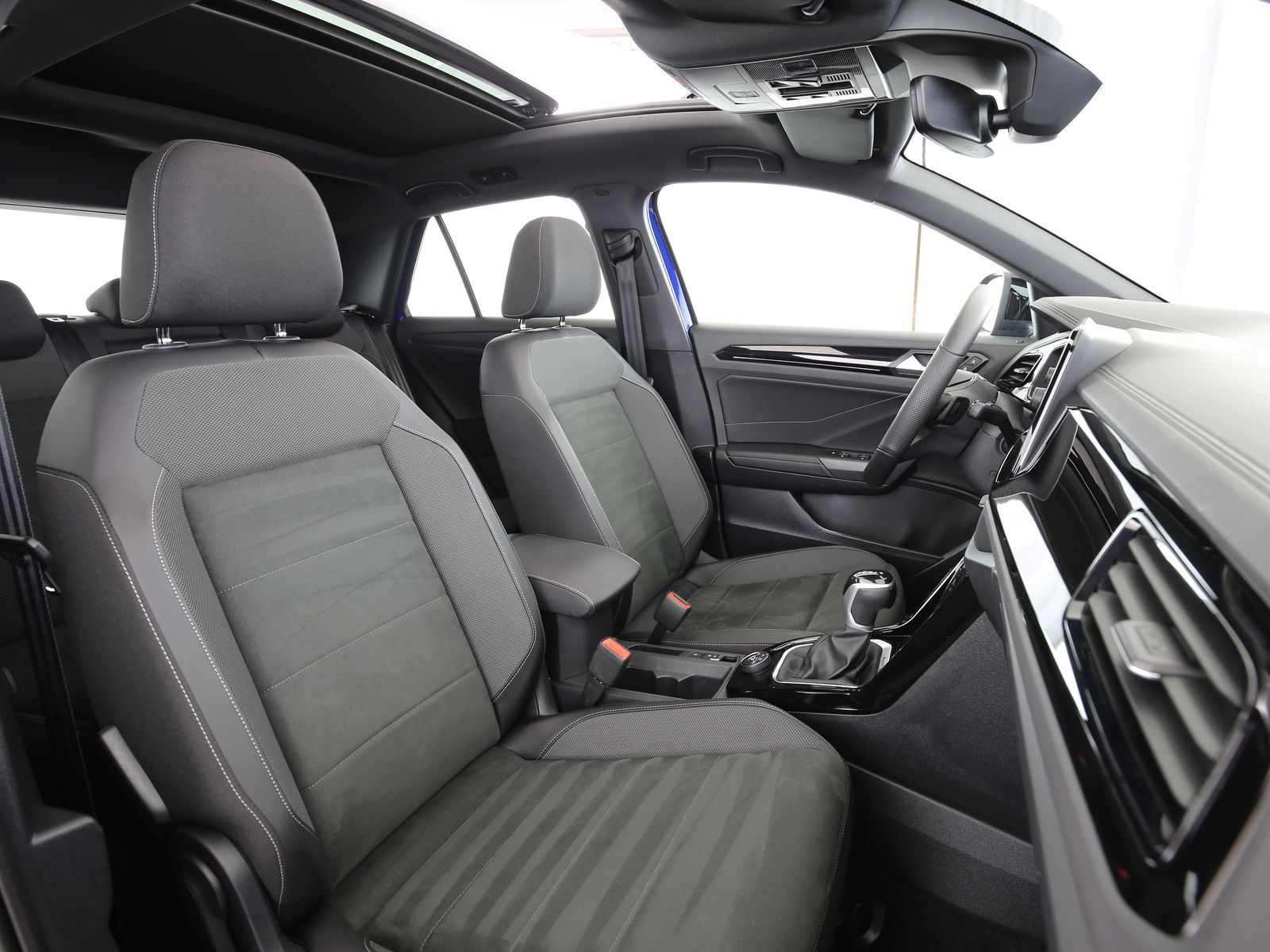 Volkswagen T-Roc 2.0TSI 4M 190PS DSG R-Line Black Style AHK foto 18