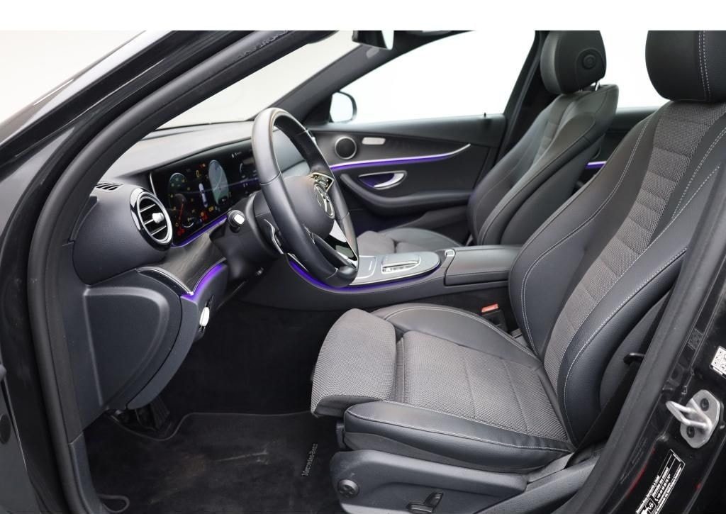 Mercedes-Benz E 300 e Lim Avantgarde Night Distr Widescreen foto 11