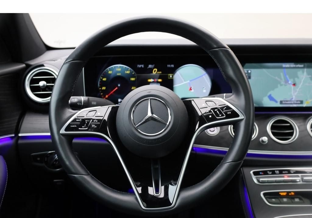 Mercedes-Benz E 300 e Lim Avantgarde Night Distr Widescreen foto 25