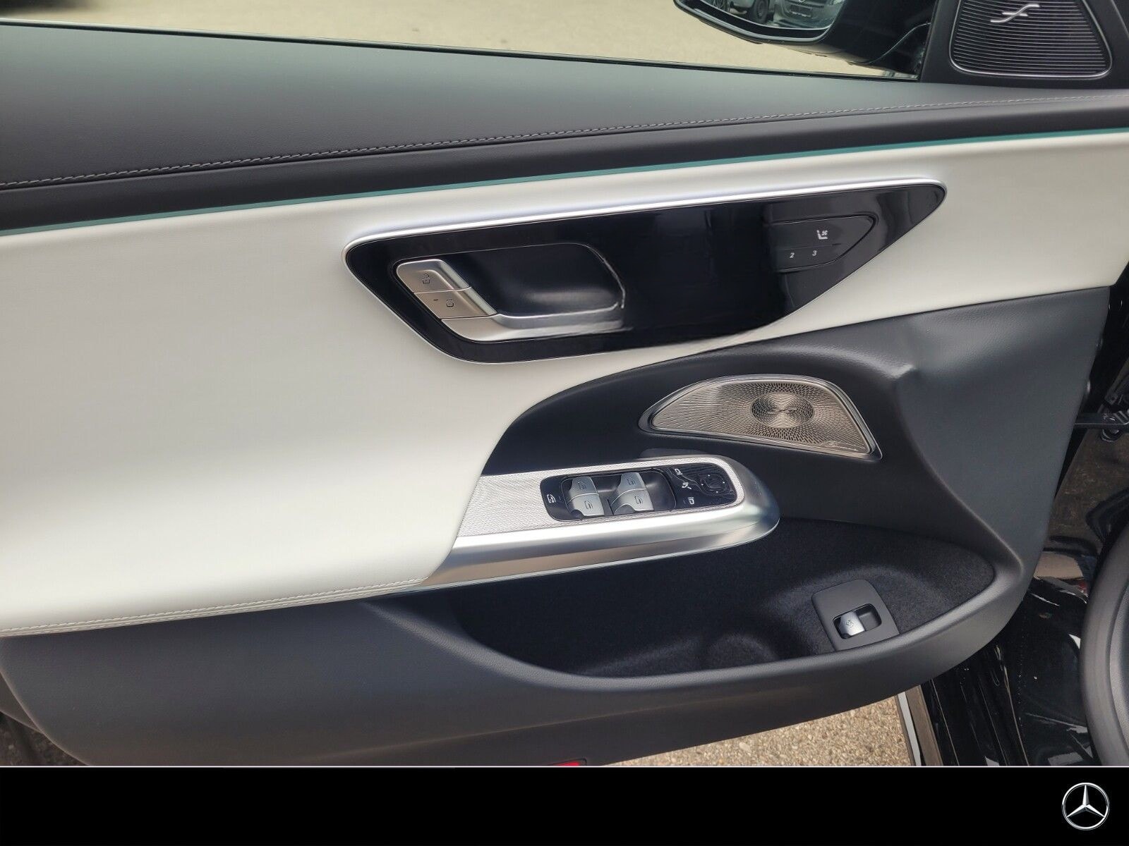 Mercedes-Benz E 450 d 4M T AMG Night Premium 21'' HUD Massage foto 8