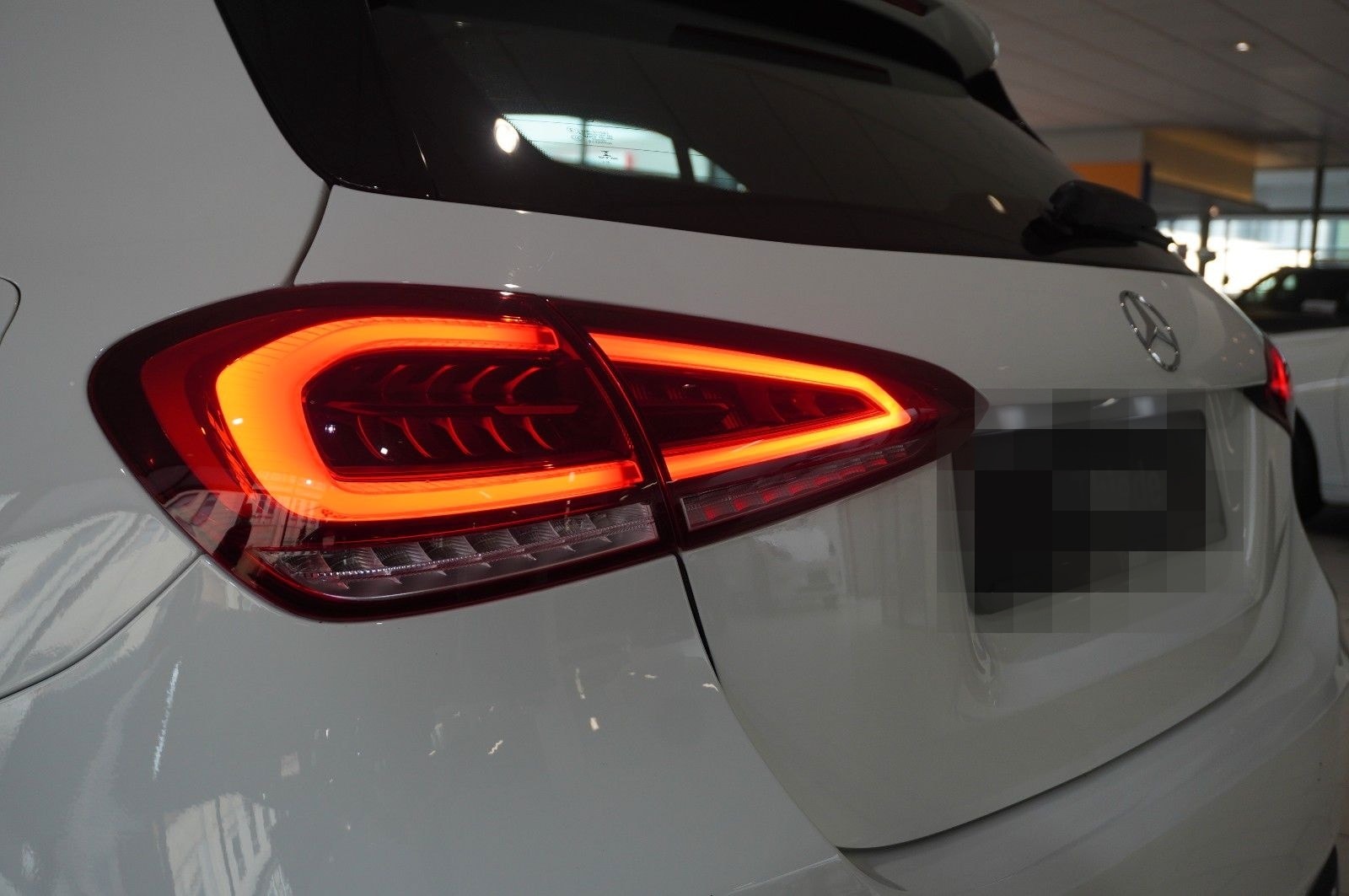 Mercedes-Benz A 180 LIM. PROGRESSIVE NAVI/LED/VIRTU./SHZ/PDC foto 11