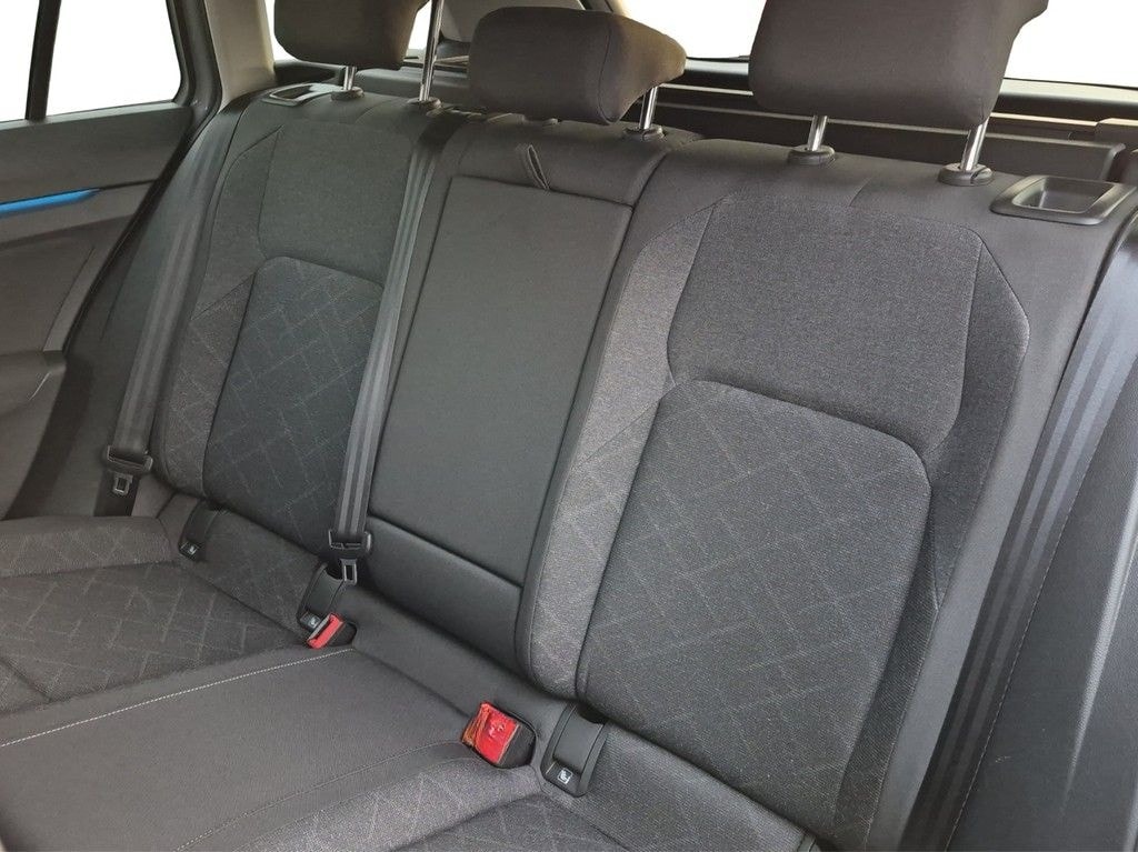 Volkswagen Golf VIII Variant 2.0 TDI DSG Life AHK*LED*NAV*S foto 17