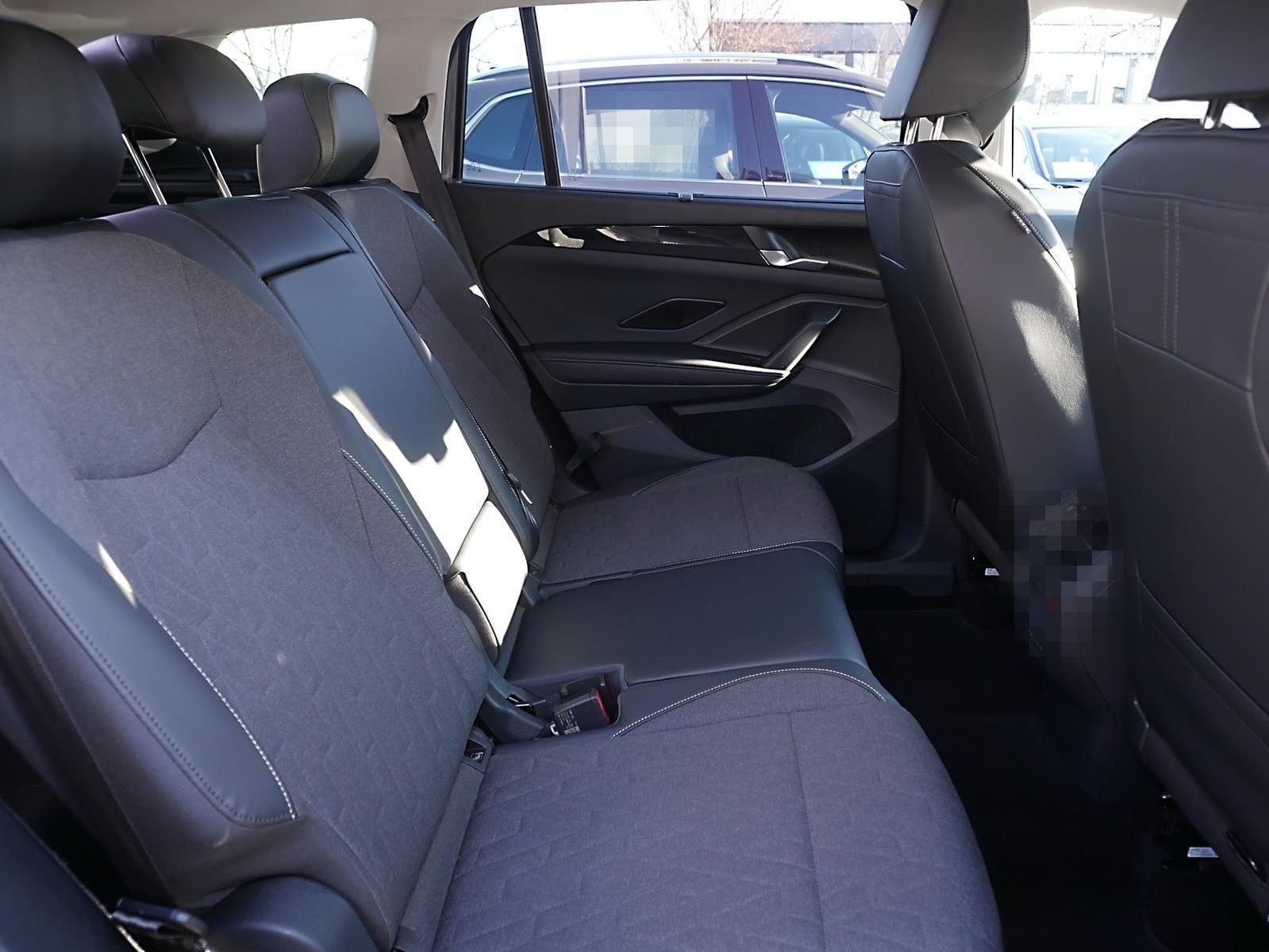 Volkswagen Tayron 2.0 TDI Life 7Si ACC AHK Navi Sitzh. 360° foto 8