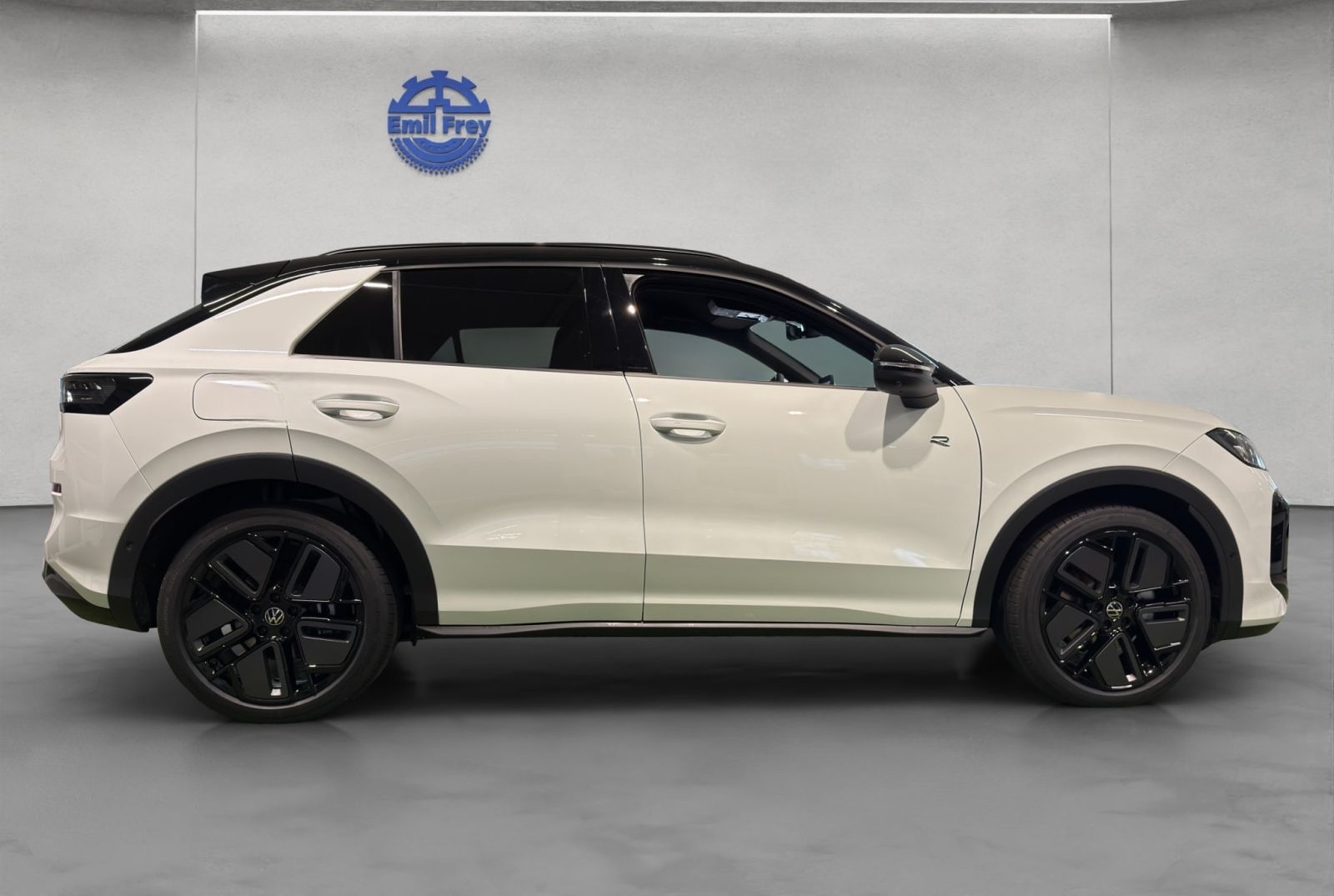 Volkswagen T-Roc R-Line 1.5l eTSI DSG SHZ RFK ACC HEAD-UP B foto 7