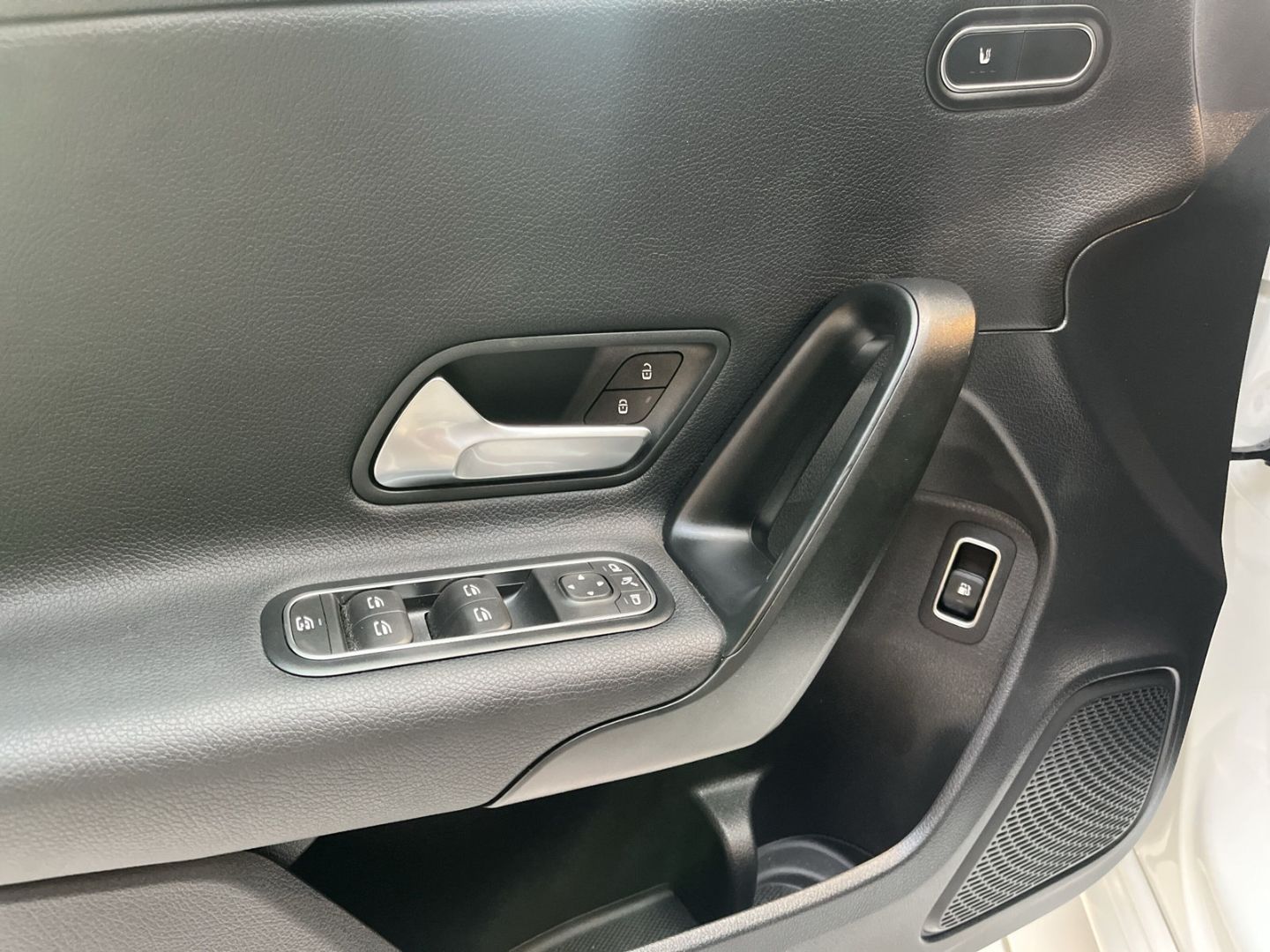 Mercedes-Benz A 250 e Style *AHK SCHWENKBAR & MEHR!* foto 13