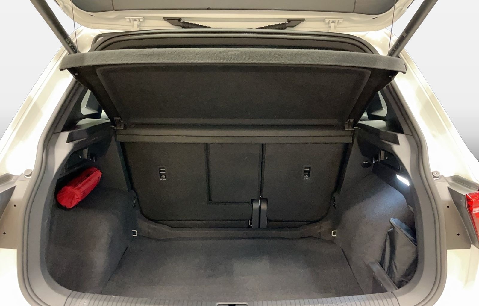 Volkswagen Tiguan R 2.0 TSI DSG 4Motion ACC AUT LED Navi foto 10