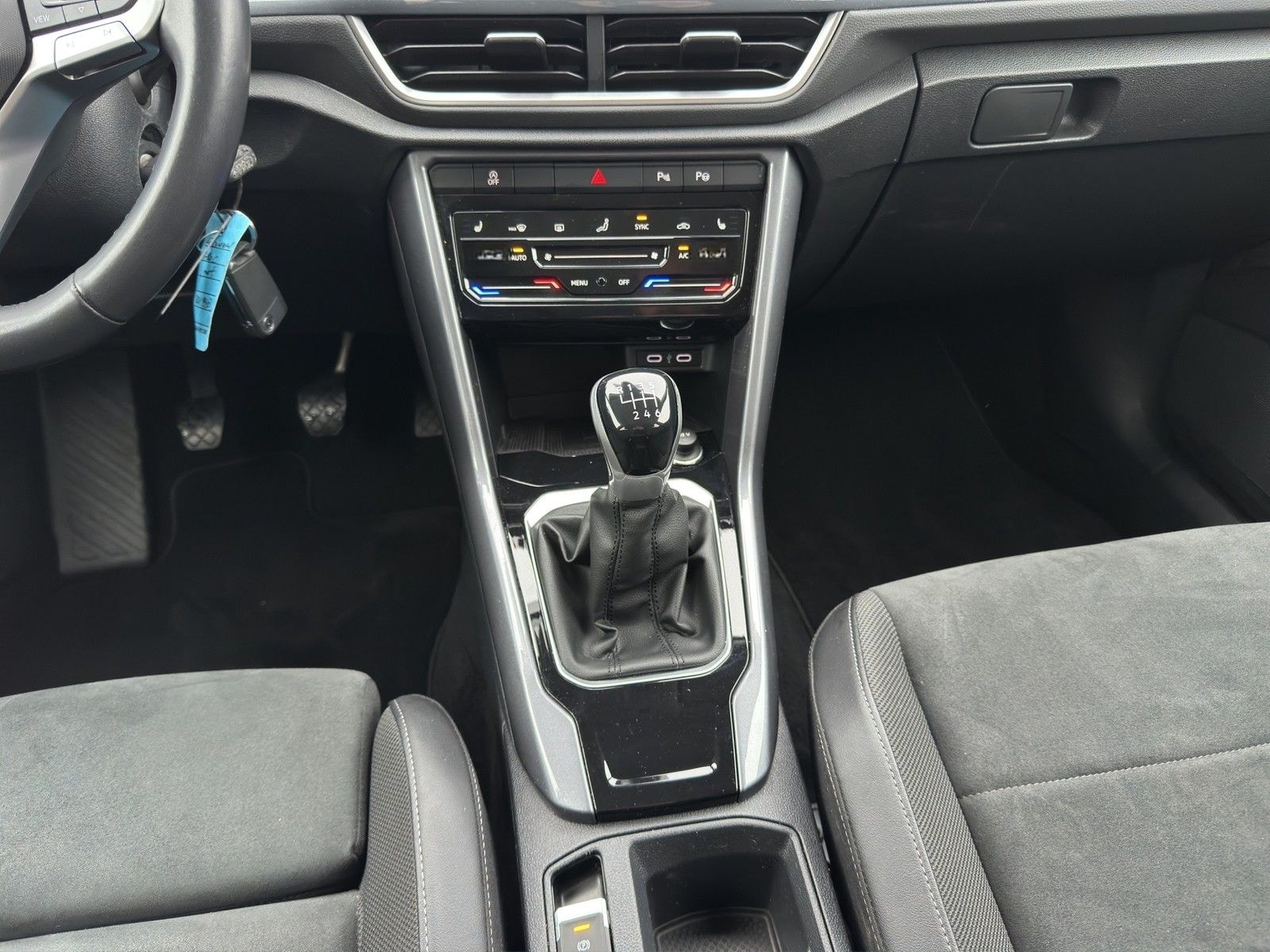 Volkswagen T-Roc 1.5 TSI Style Navi+AppConnect+LED foto 11