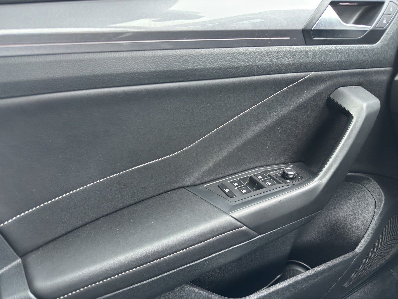 Volkswagen T-Roc 1.5 TSI Style Navi+AppConnect+LED foto 13