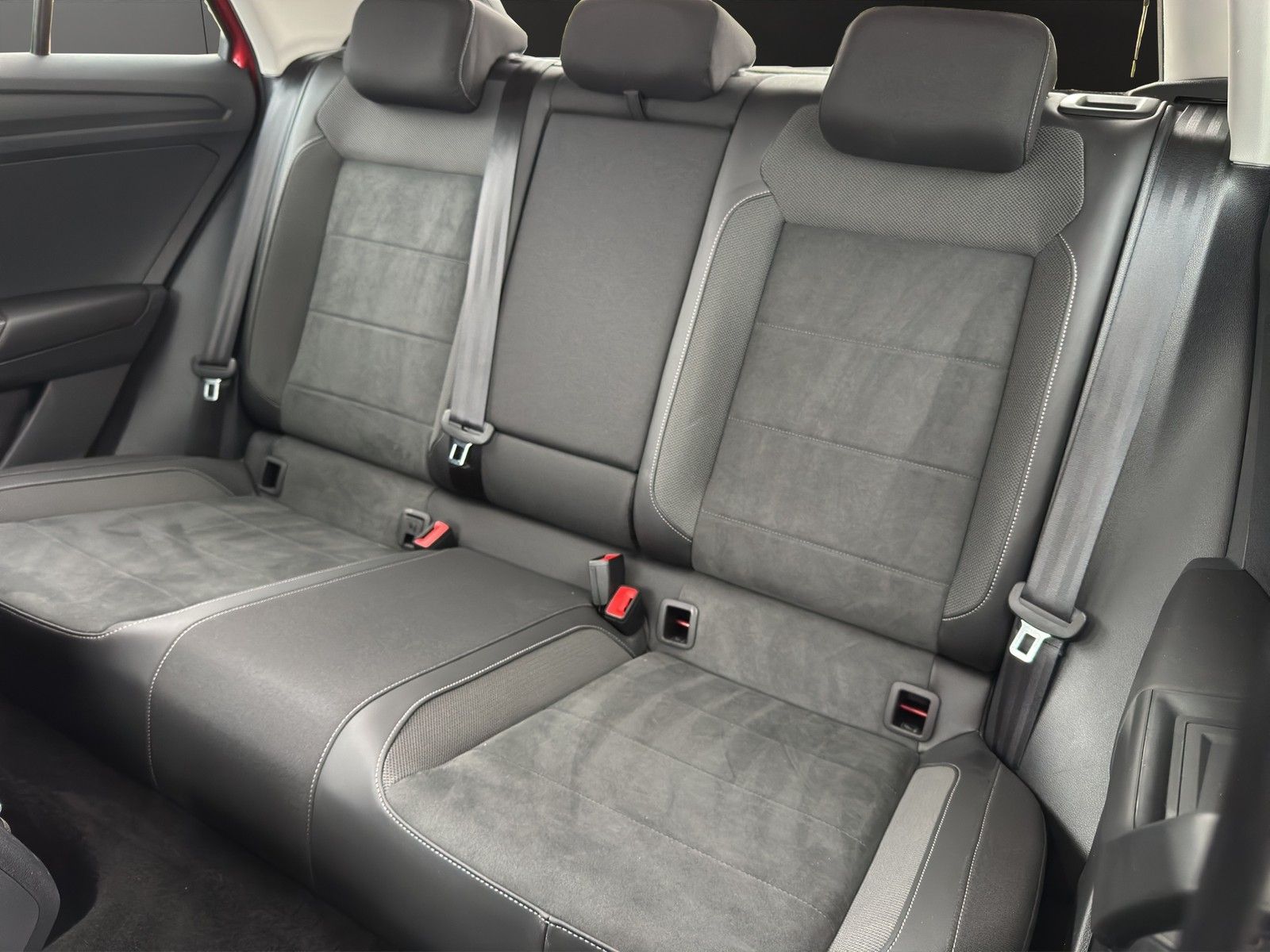 Volkswagen T-Roc 1.5 TSI Style Navi+AppConnect+LED foto 14