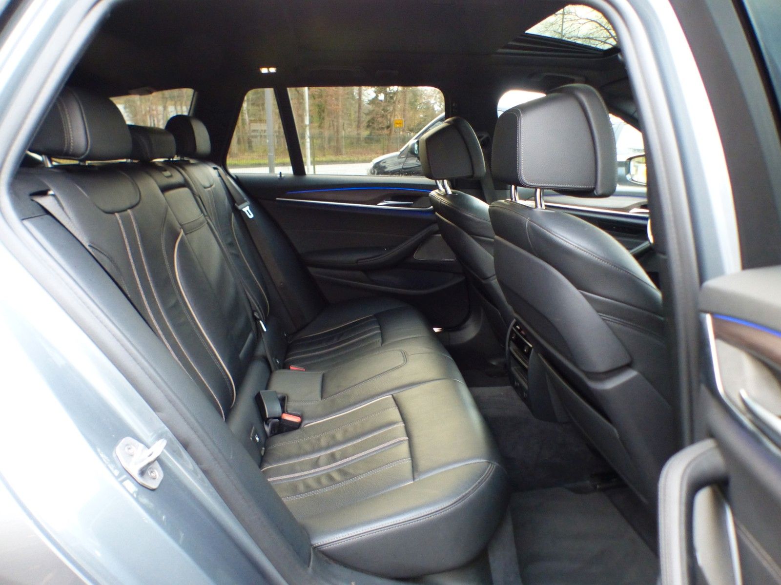 BMW 540d xDrive M Sport Touring Pano 360Kam LED HK foto 14