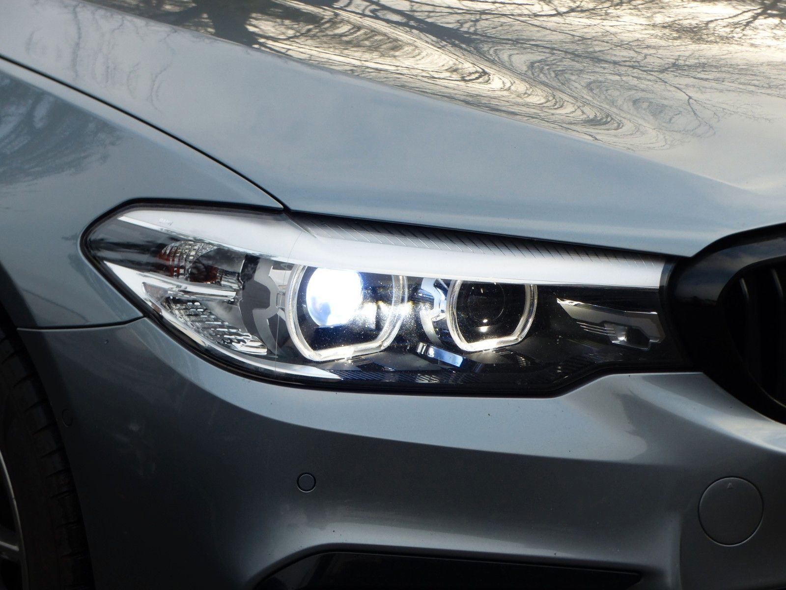 BMW 540d xDrive M Sport Touring Pano 360Kam LED HK foto 18