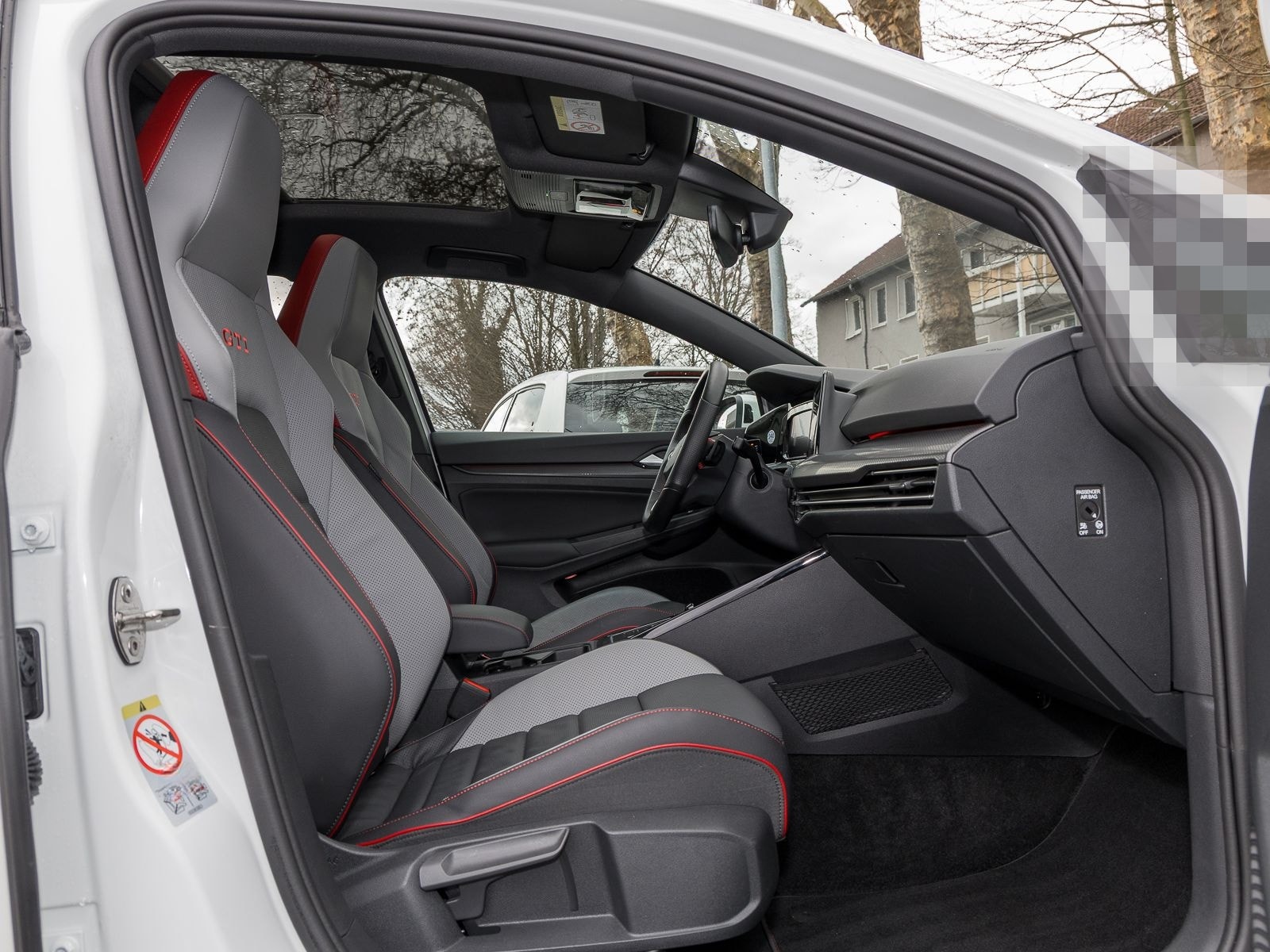 Volkswagen Golf VIII 2.0 TSI DSG GTI Clubsport PANORAMA NAV foto 3